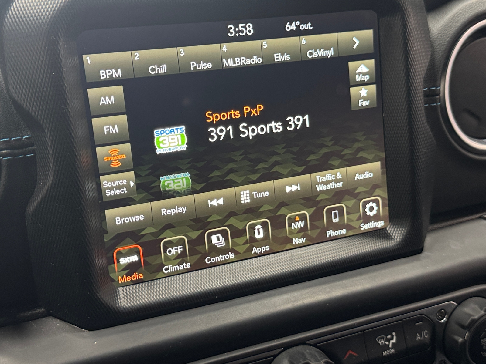 Thumbnail: 2022 Jeep Wrangler - 4