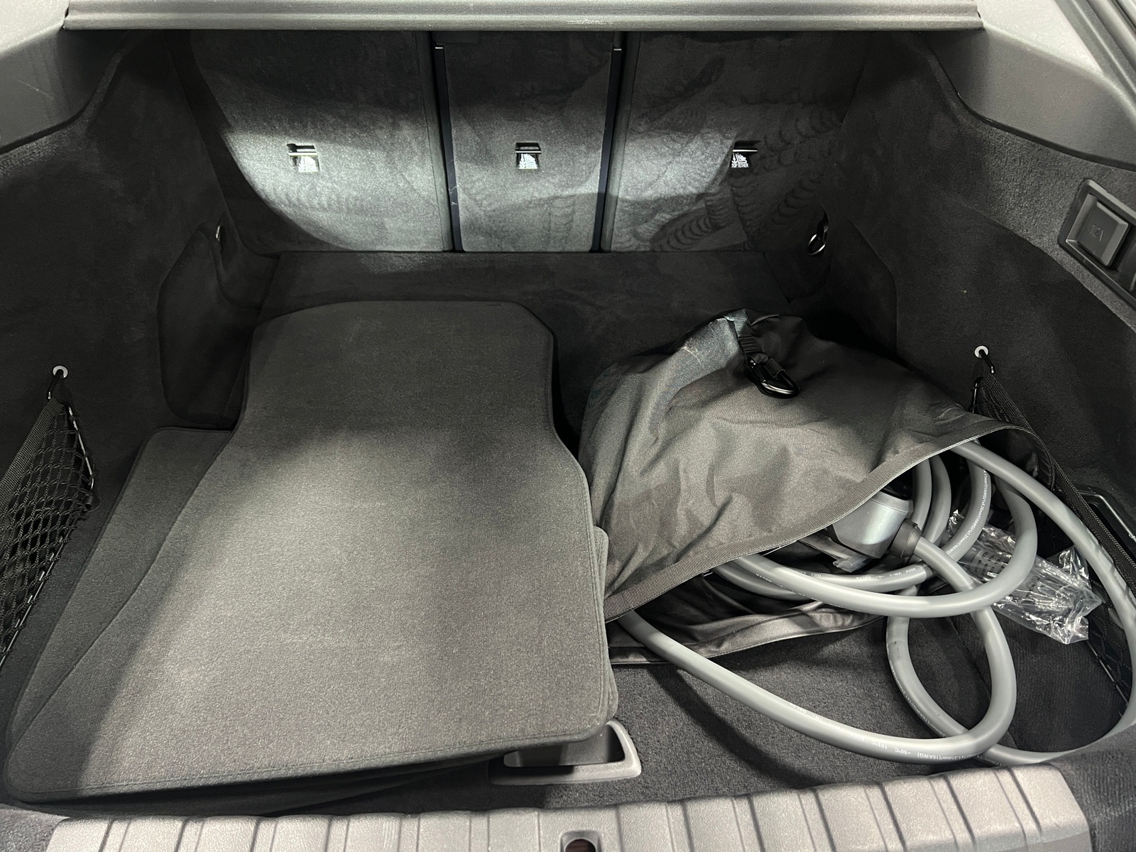 Thumbnail: 2023 BMW i4 - 5