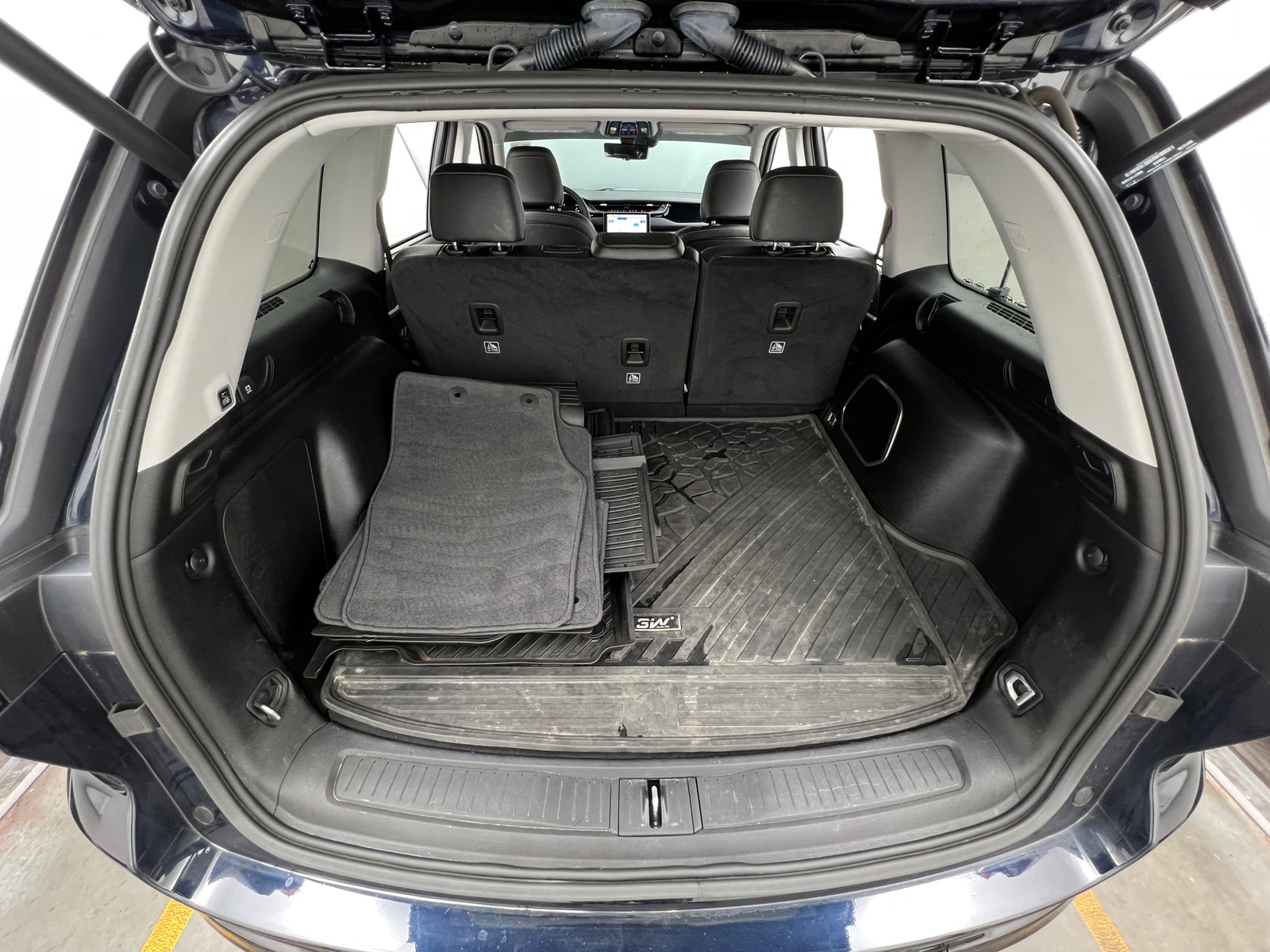 Thumbnail: 2023 Jeep Grand Cherokee - 6