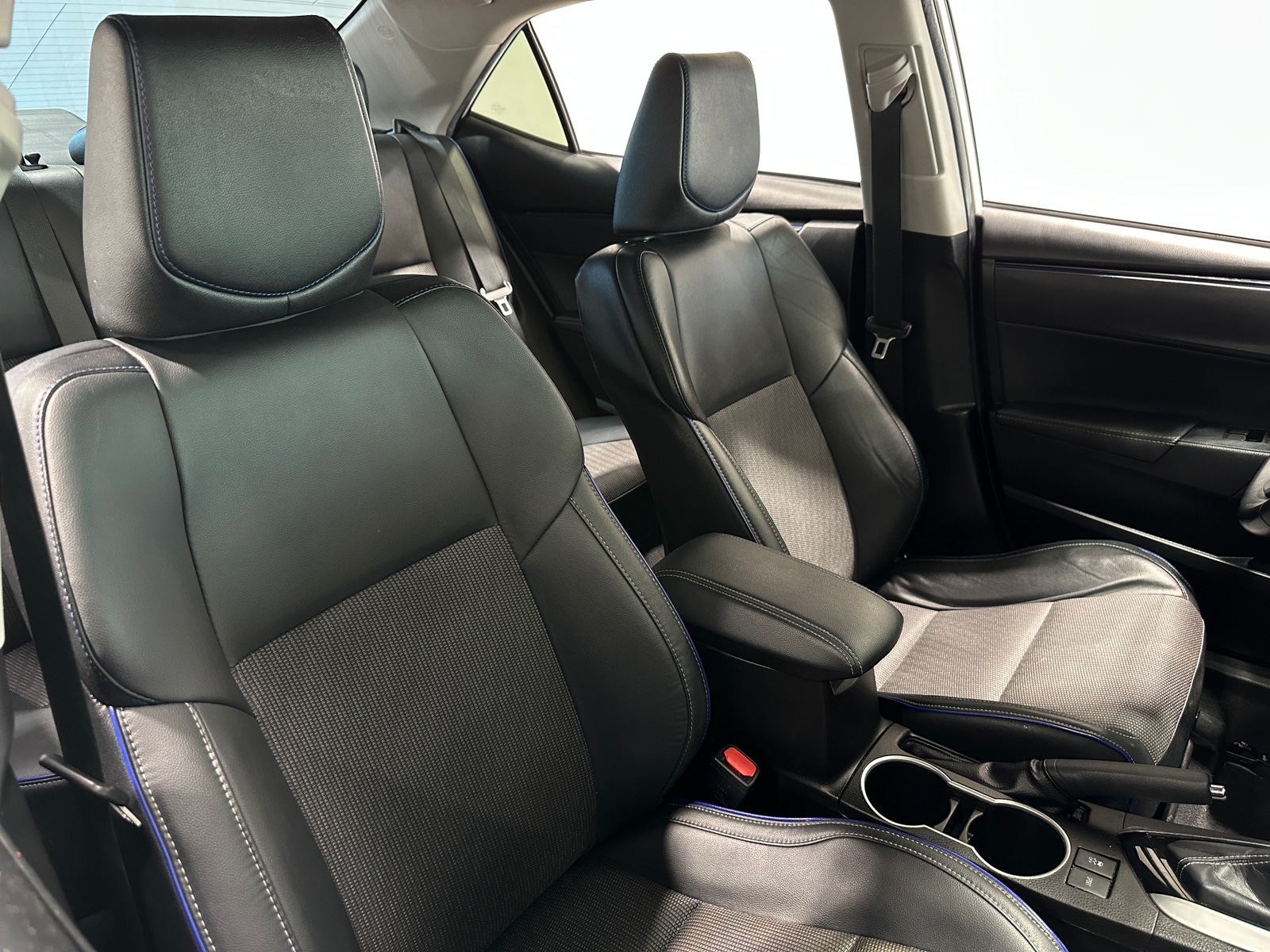 Thumbnail: 2019 Toyota Corolla - 2