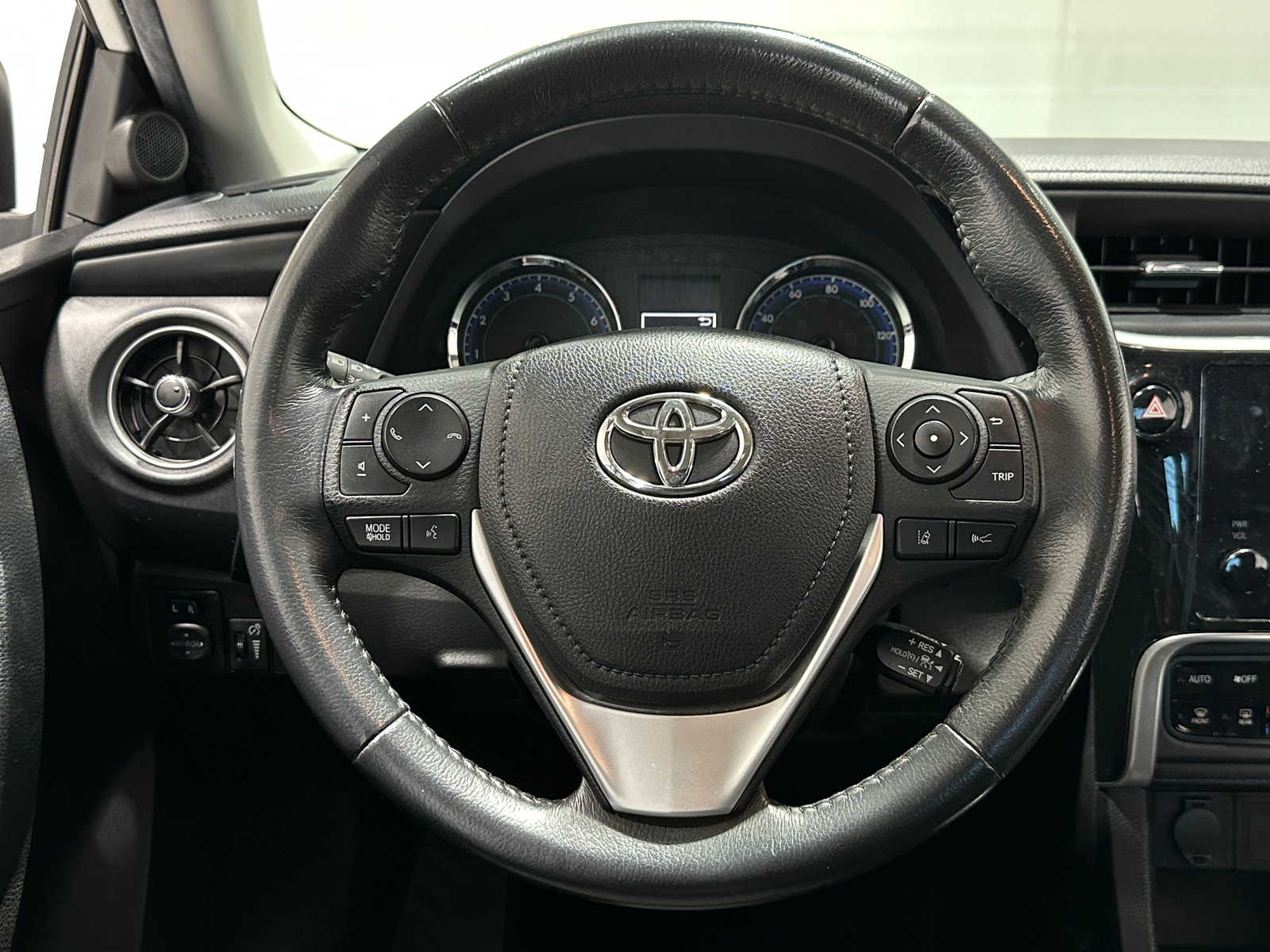 Thumbnail: 2019 Toyota Corolla - 5