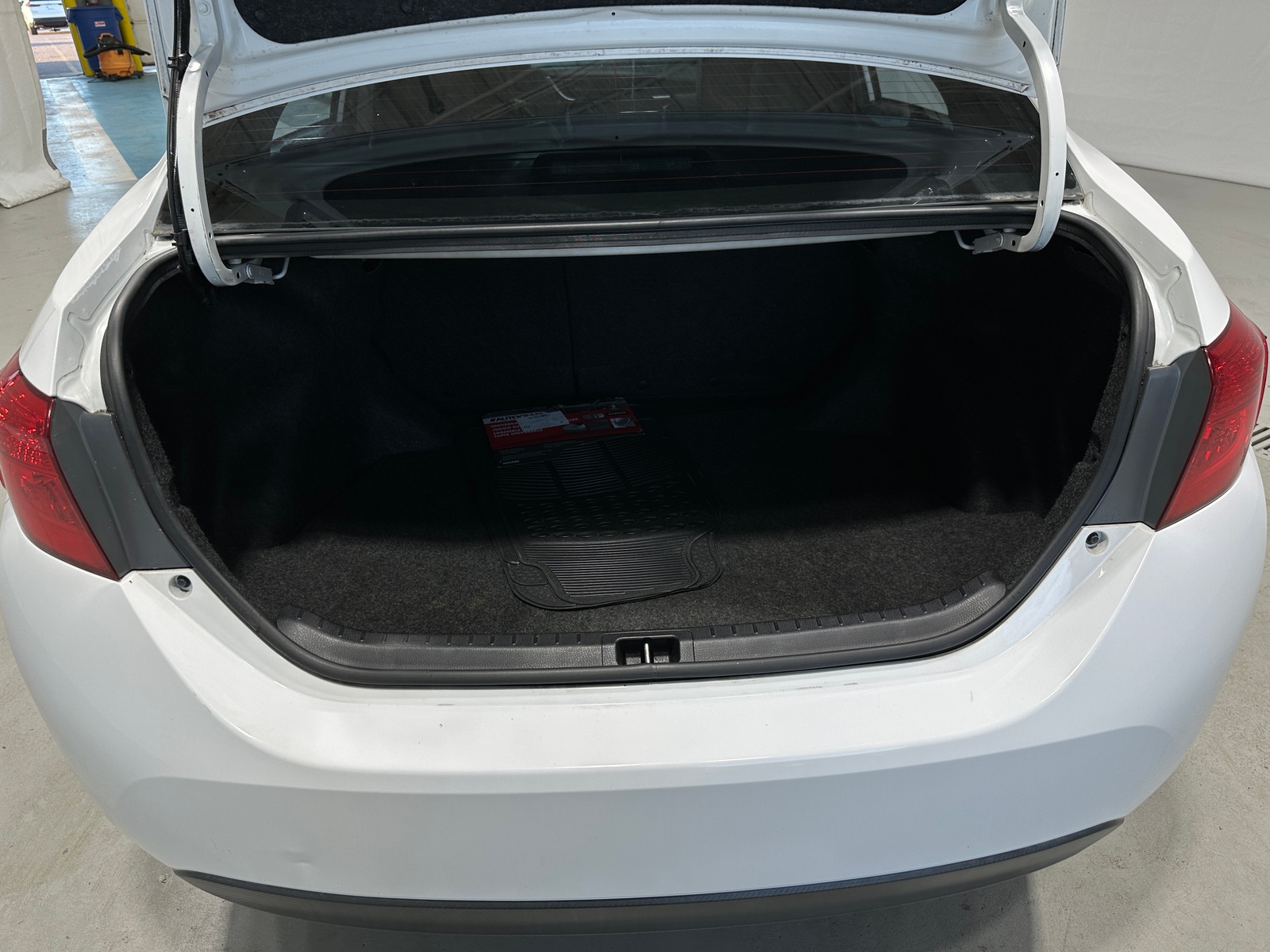 Thumbnail: 2019 Toyota Corolla - 7