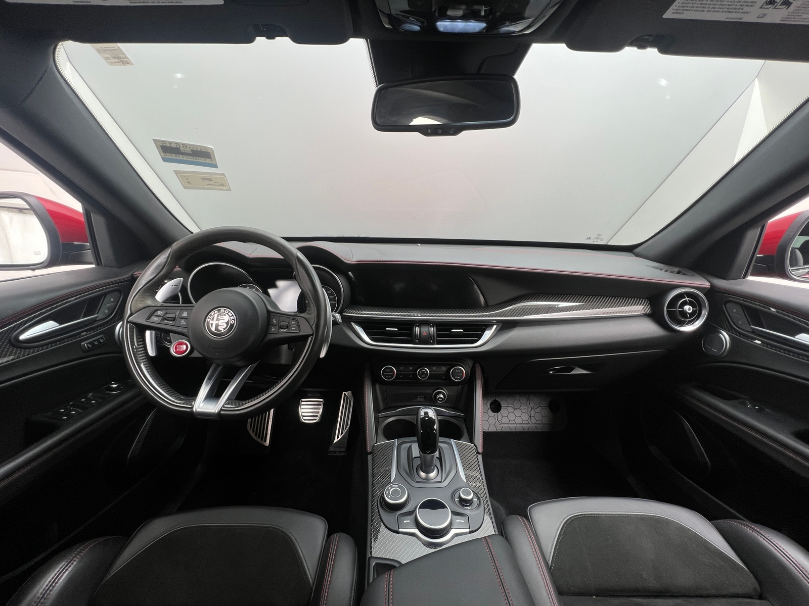 Thumbnail: 2018 Alfa Romeo Stelvio - 3