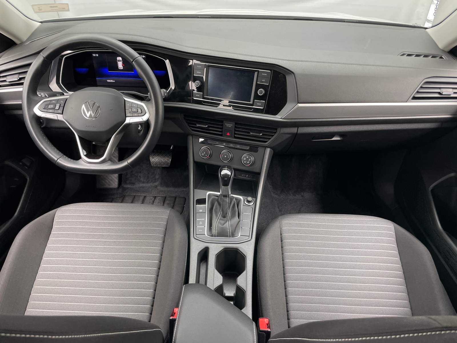 Thumbnail: 2022 Volkswagen Jetta - 3