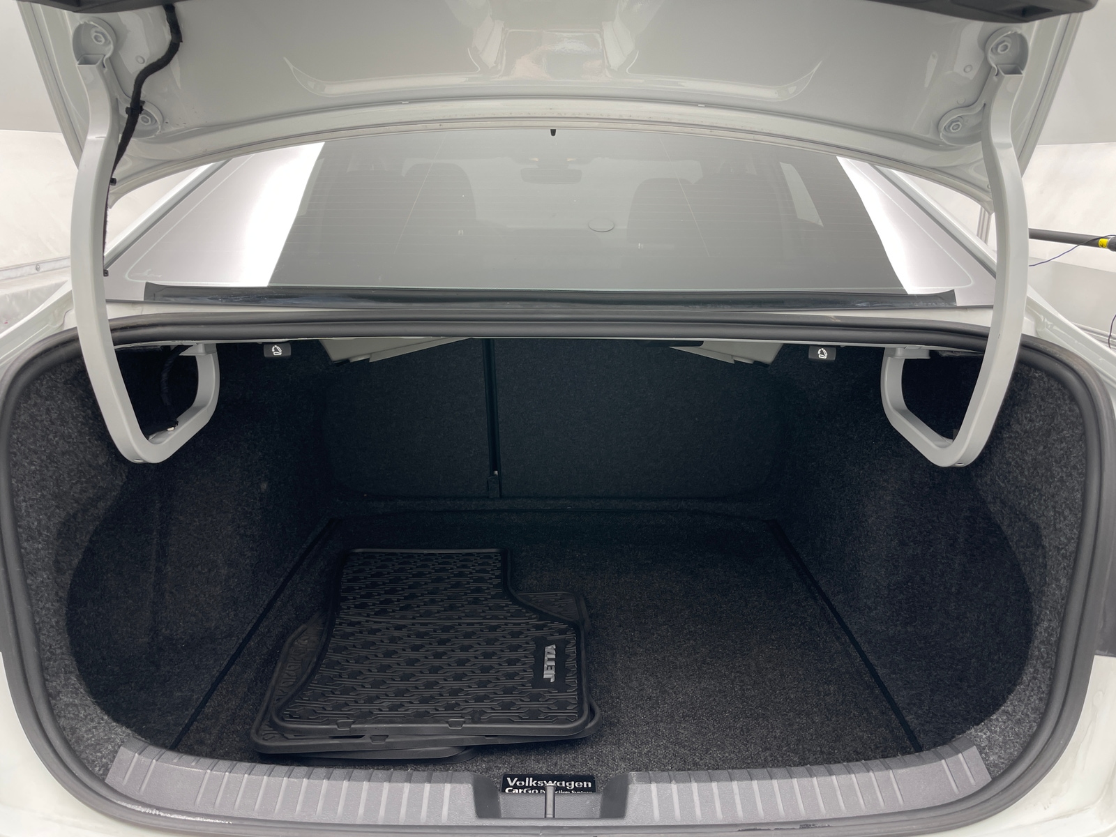 Thumbnail: 2022 Volkswagen Jetta - 7