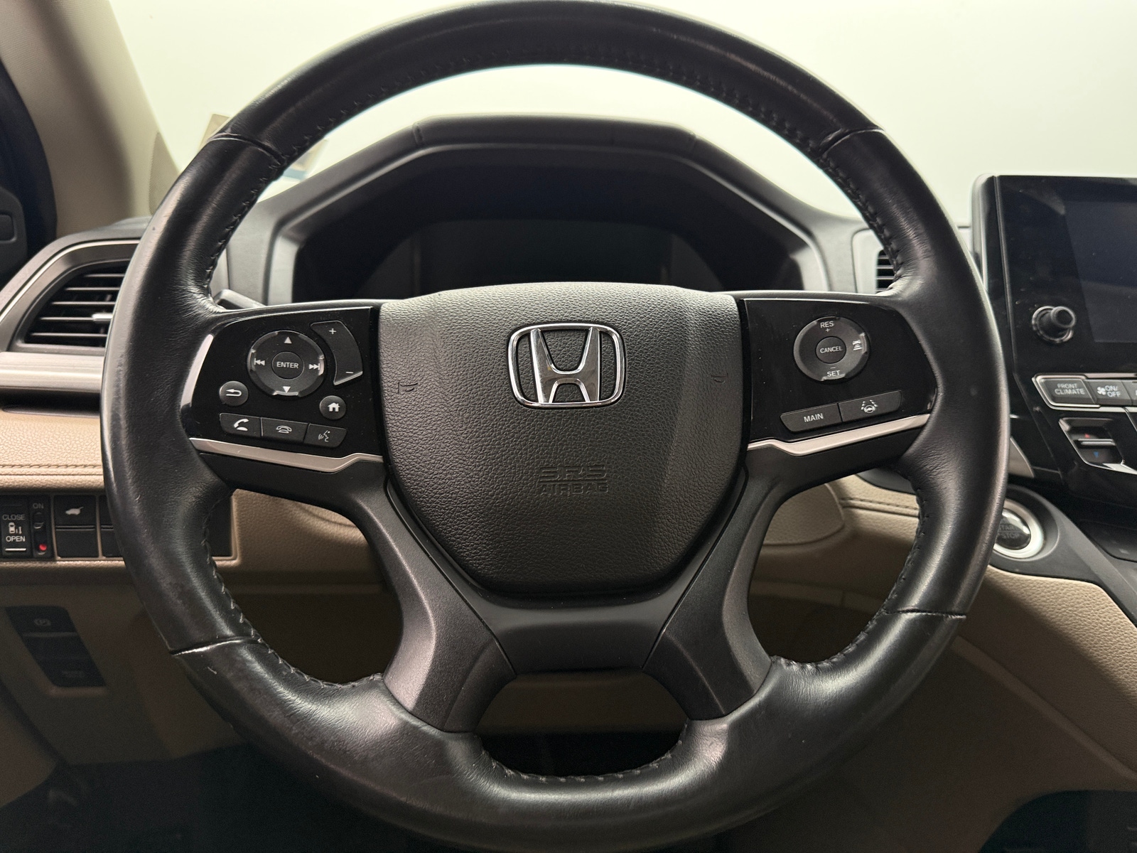 Thumbnail: 2018 Honda Odyssey - 4