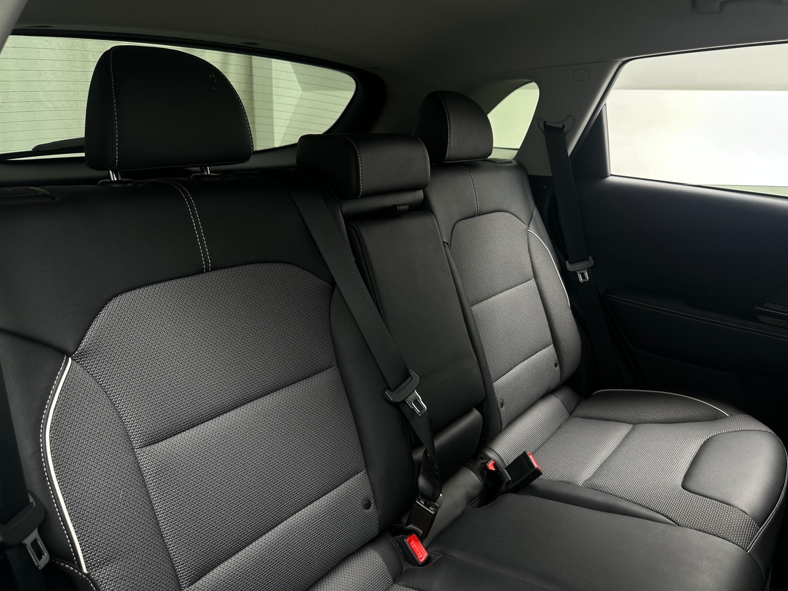 Thumbnail: 2021 Kia Niro - 5