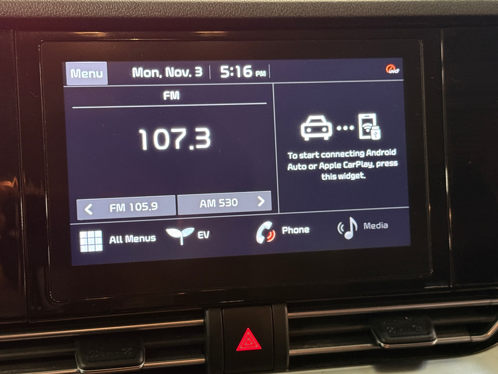 Thumbnail: 2021 Kia Niro - 3