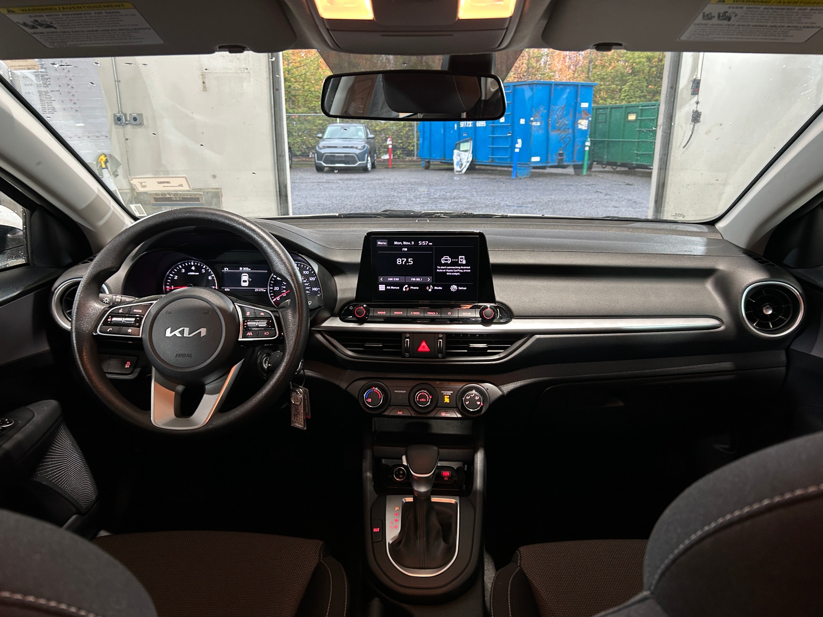 Thumbnail: 2024 Kia Forte - 3