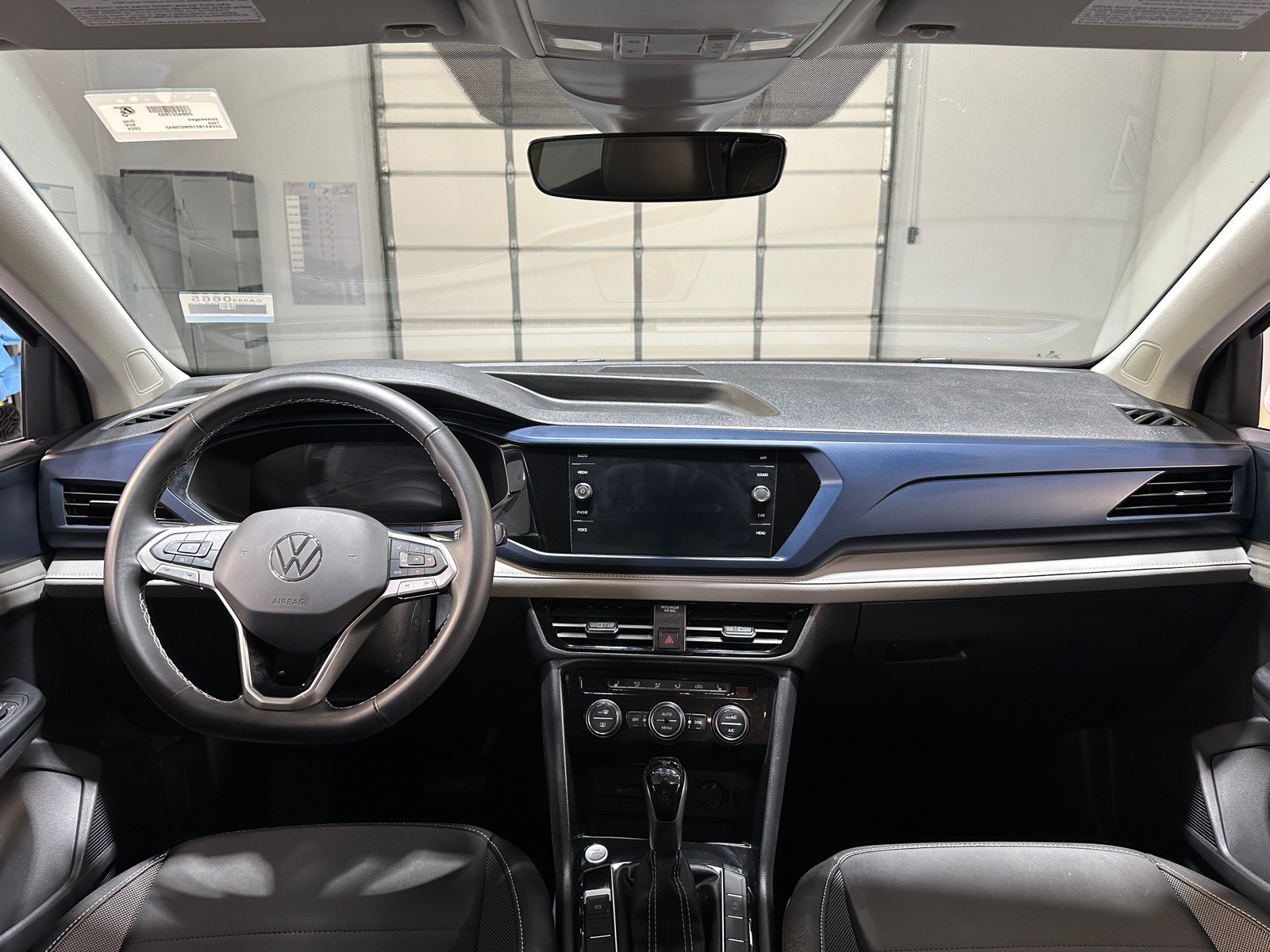 Thumbnail: 2024 Volkswagen Taos - 2