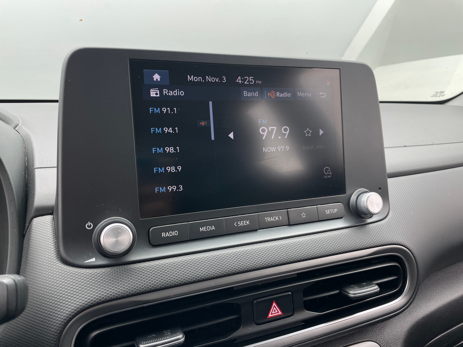 Thumbnail: 2022 Hyundai Kona - 4