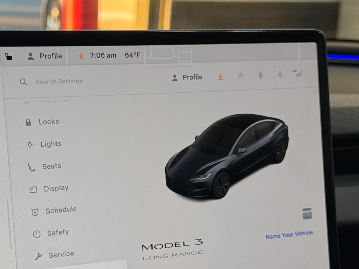 Thumbnail: 2025 Tesla Model 3 - 3