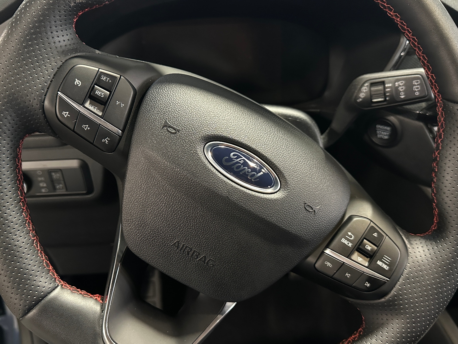 Thumbnail: 2025 Ford Escape - 5