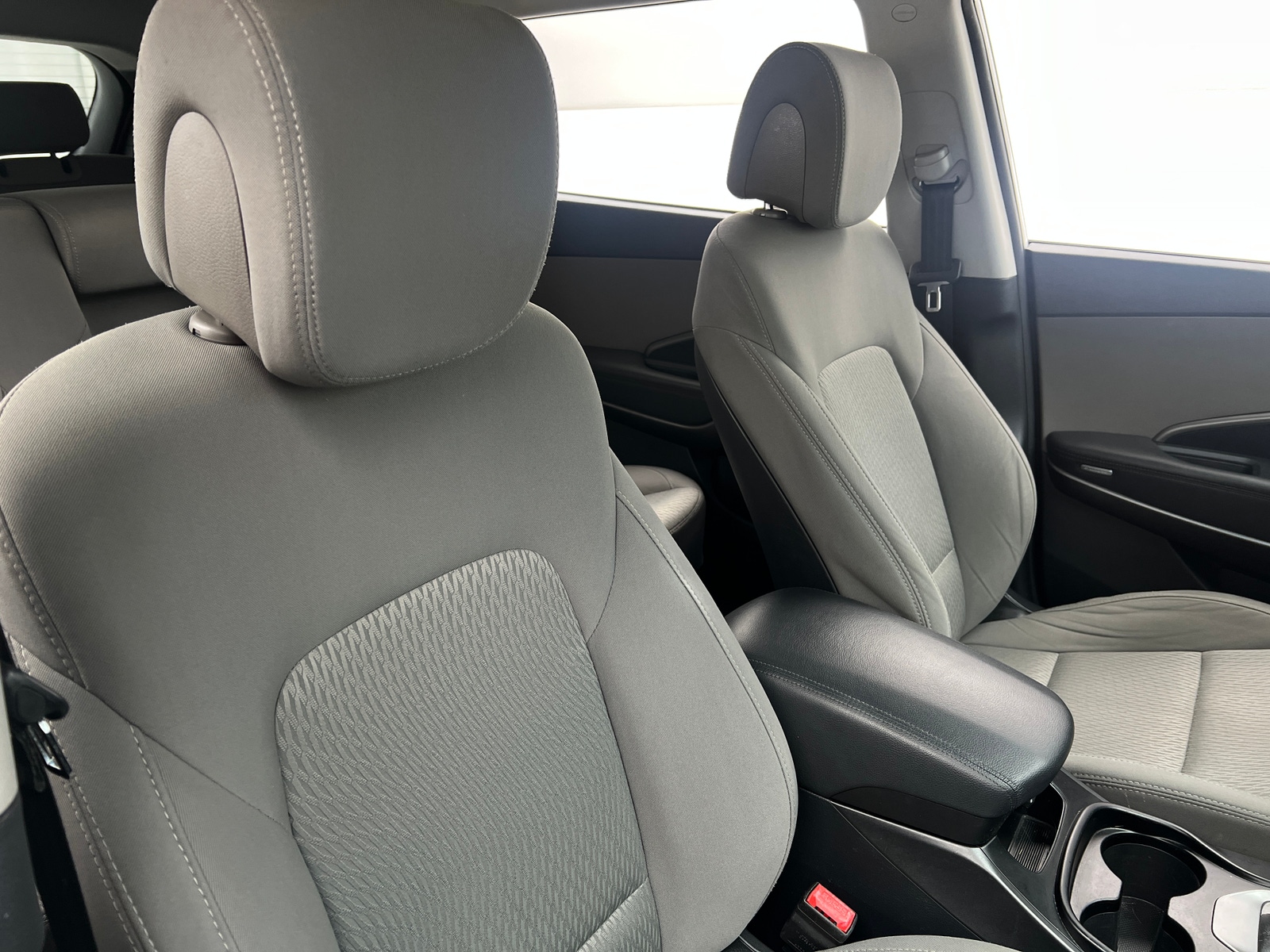 Thumbnail: 2018 Hyundai Santa Fe - 2