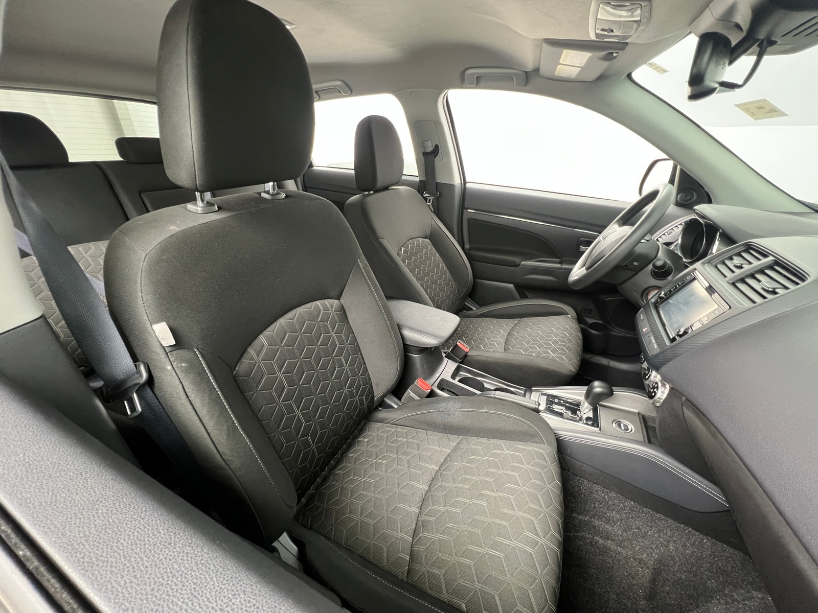 Thumbnail: 2024 Mitsubishi Outlander Sport - 2