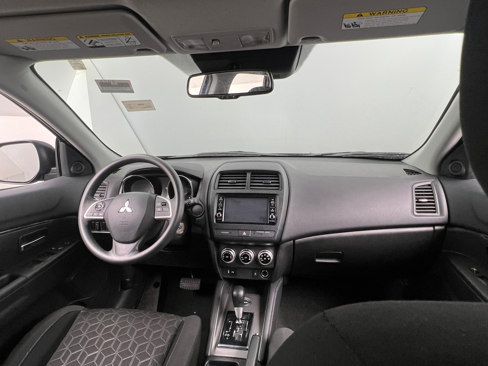 Thumbnail: 2024 Mitsubishi Outlander Sport - 3