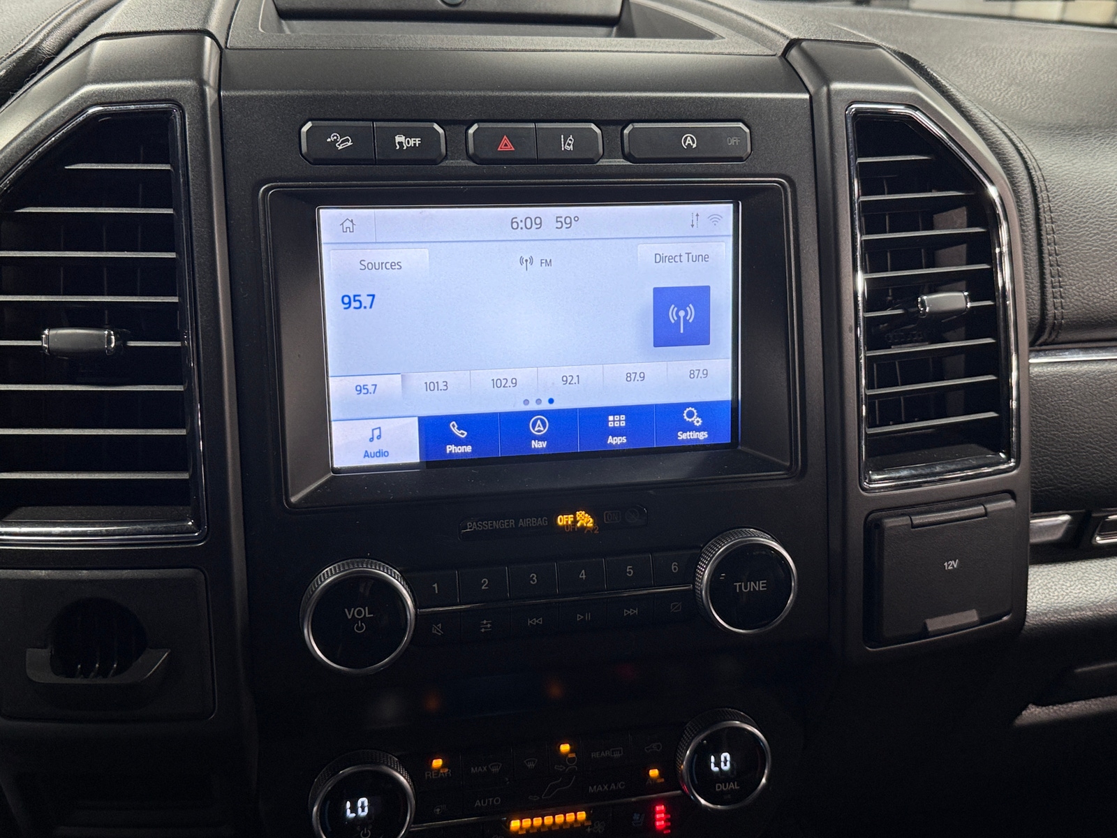 Thumbnail: 2021 Ford Expedition - 3