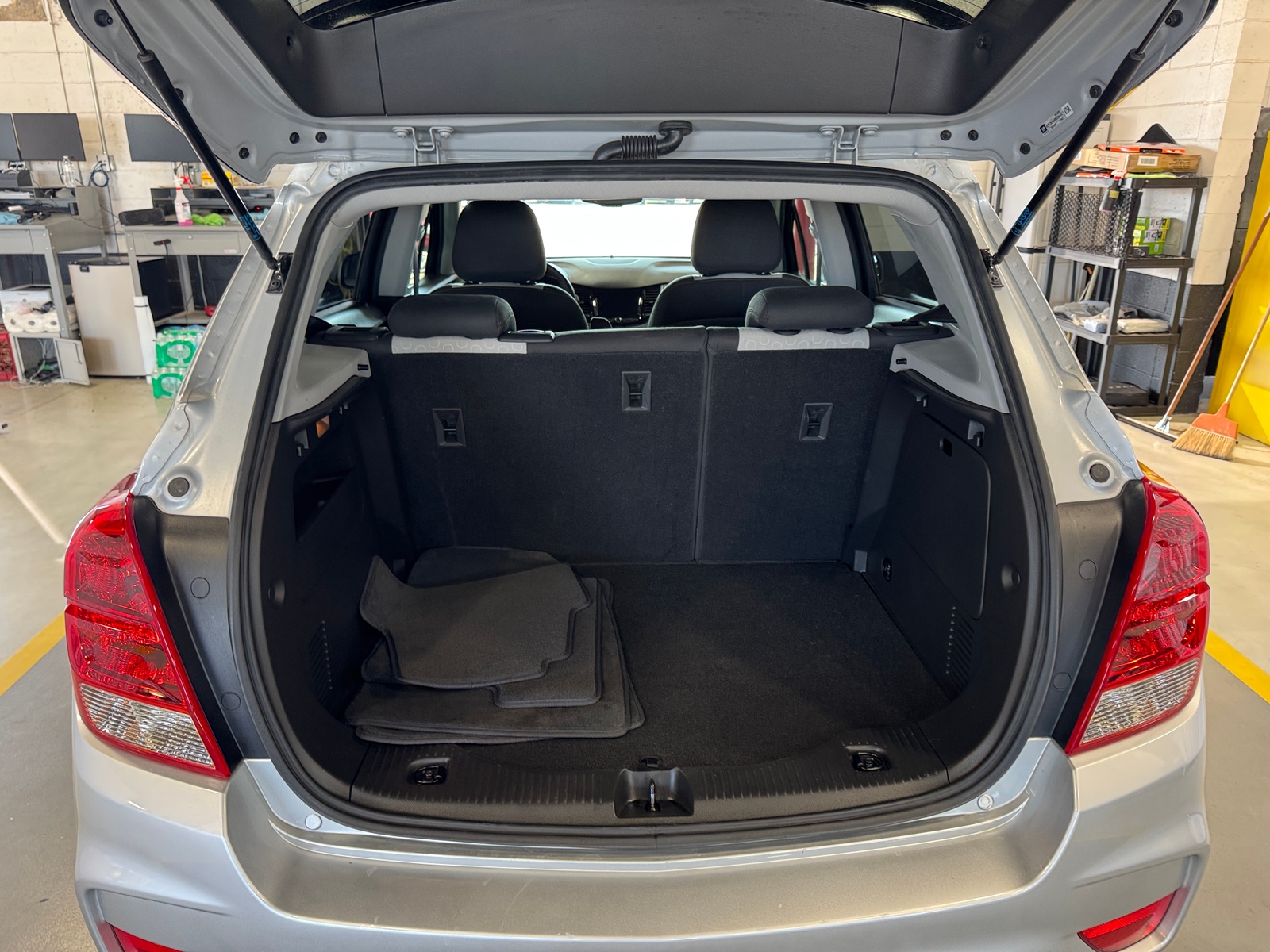 Thumbnail: 2021 Chevrolet Trax - 7