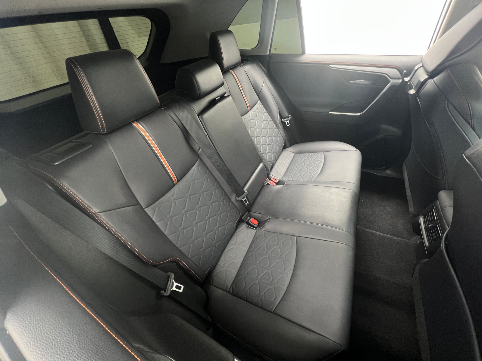 Thumbnail: 2022 Toyota RAV4 - 5