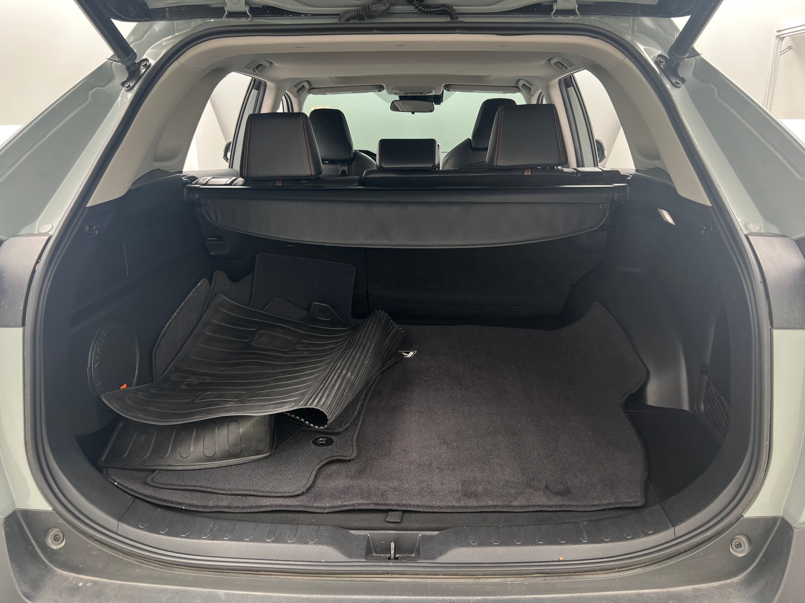 Thumbnail: 2022 Toyota RAV4 - 6