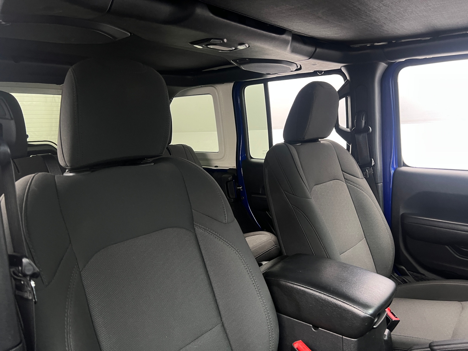 Thumbnail: 2019 Jeep Wrangler - 2