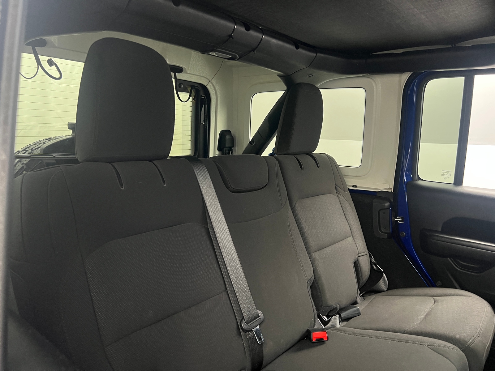 Thumbnail: 2019 Jeep Wrangler - 6