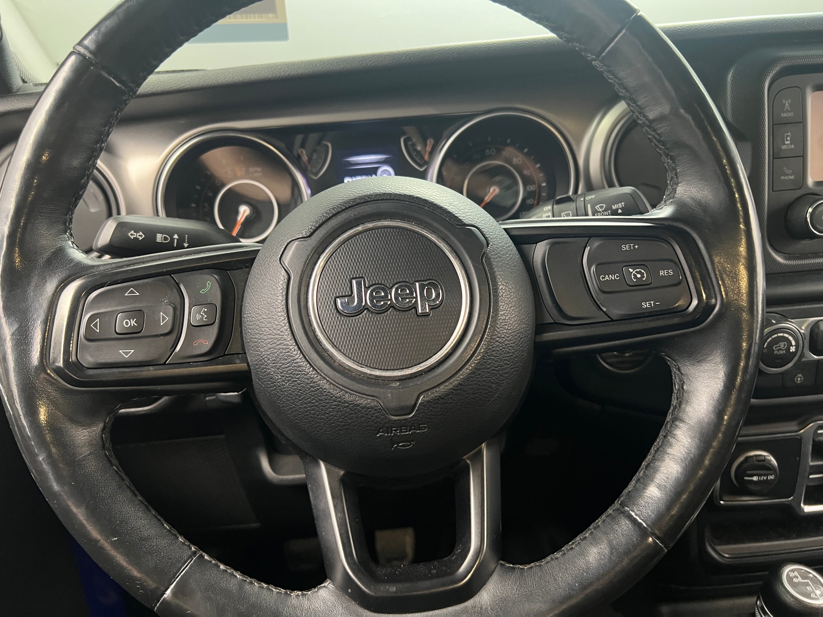 Thumbnail: 2019 Jeep Wrangler - 5