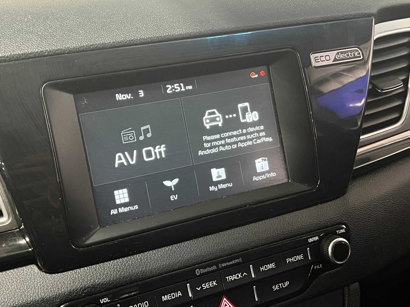 Thumbnail: 2019 Kia Niro - 3