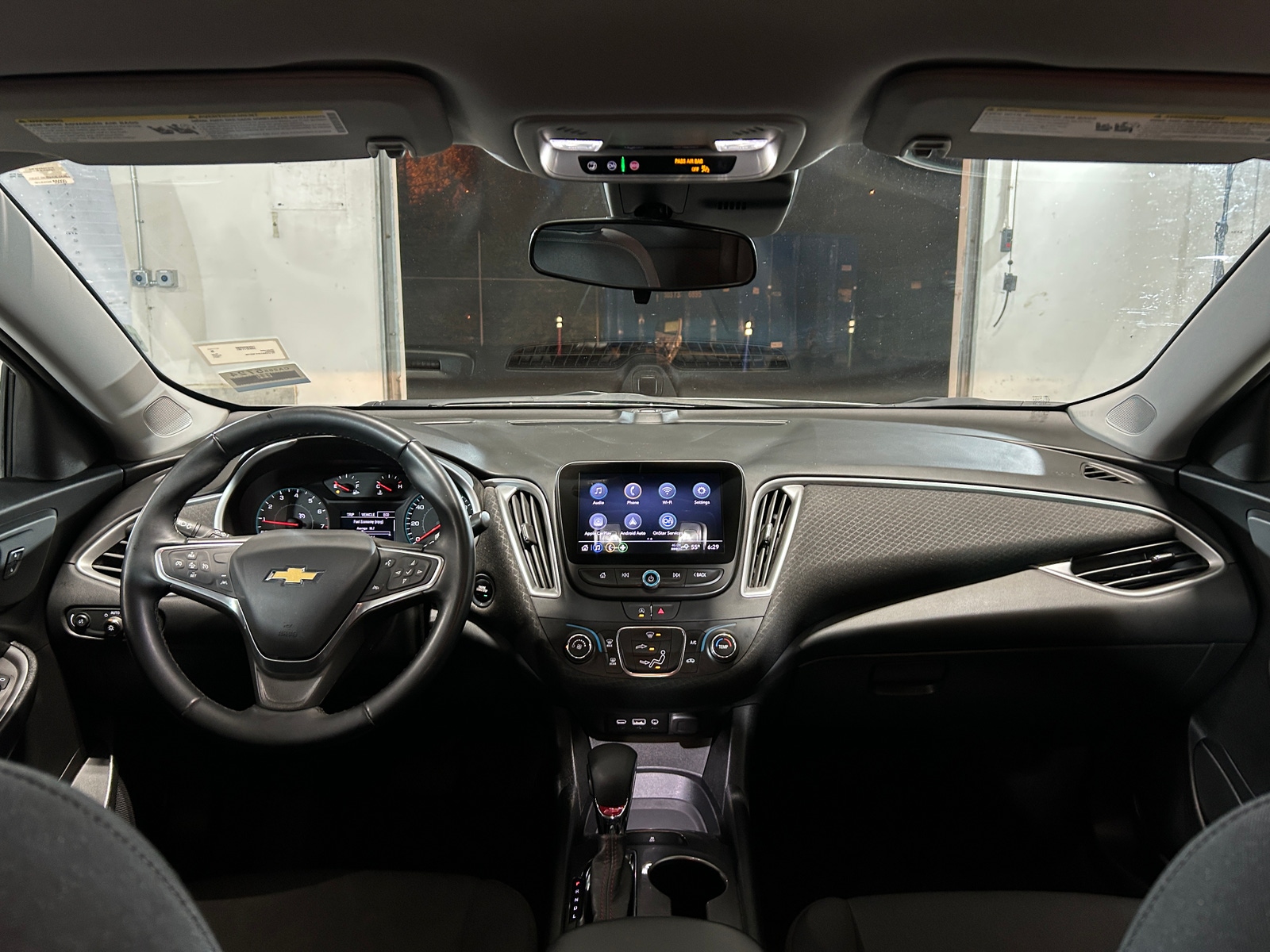 Thumbnail: 2023 Chevrolet Malibu - 3