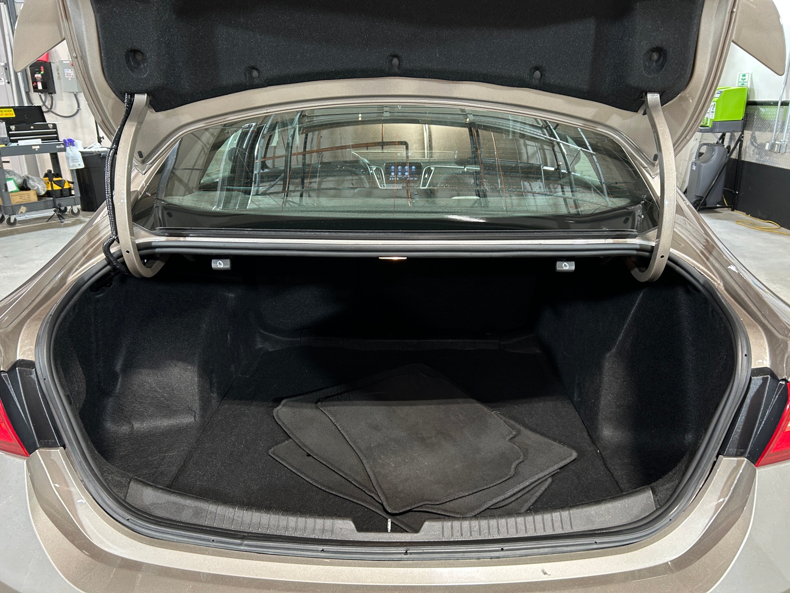 Thumbnail: 2023 Chevrolet Malibu - 7