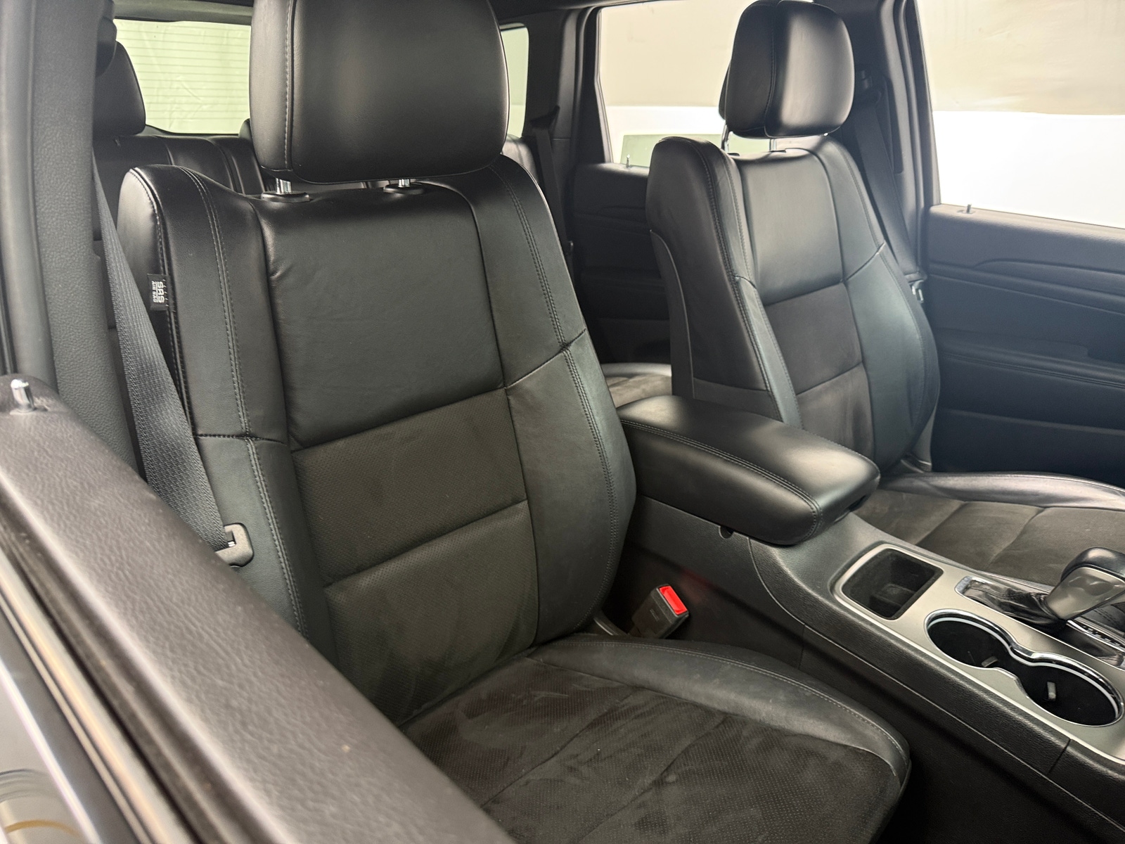 Thumbnail: 2020 Jeep Grand Cherokee - 2