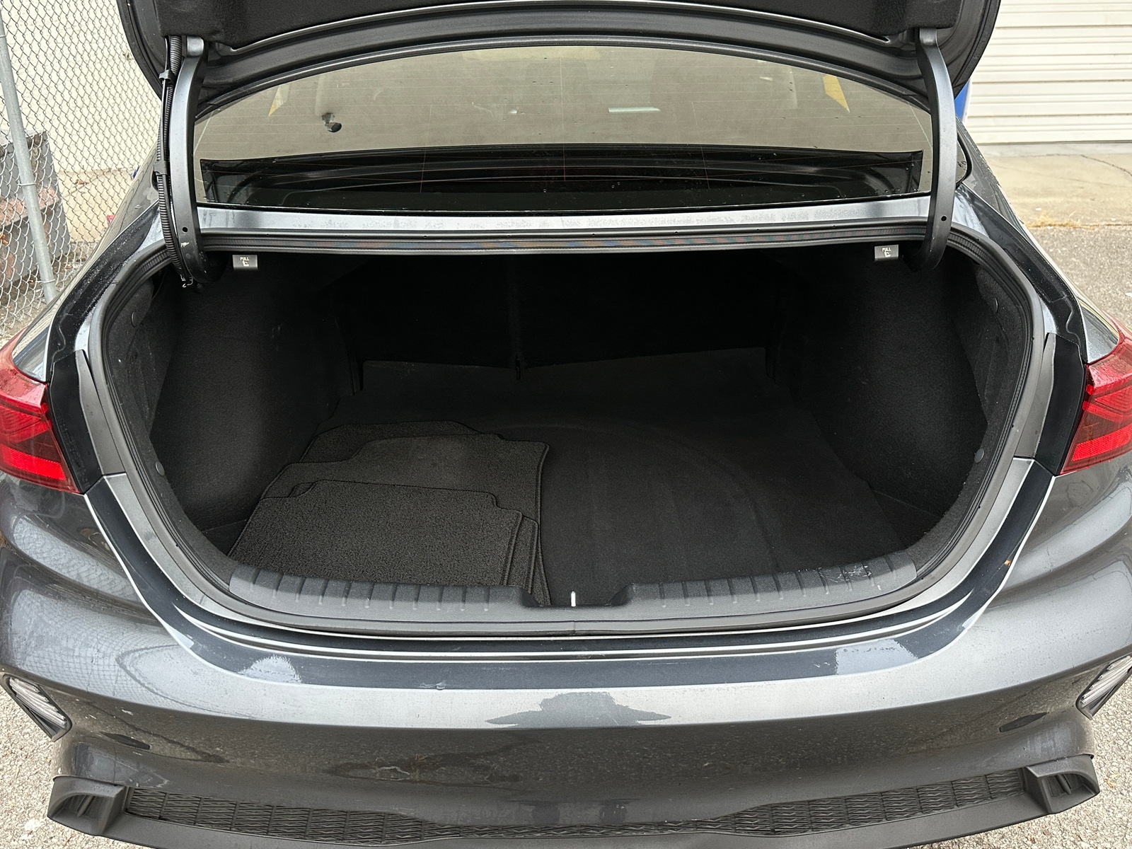 Thumbnail: 2024 Kia Forte - 7