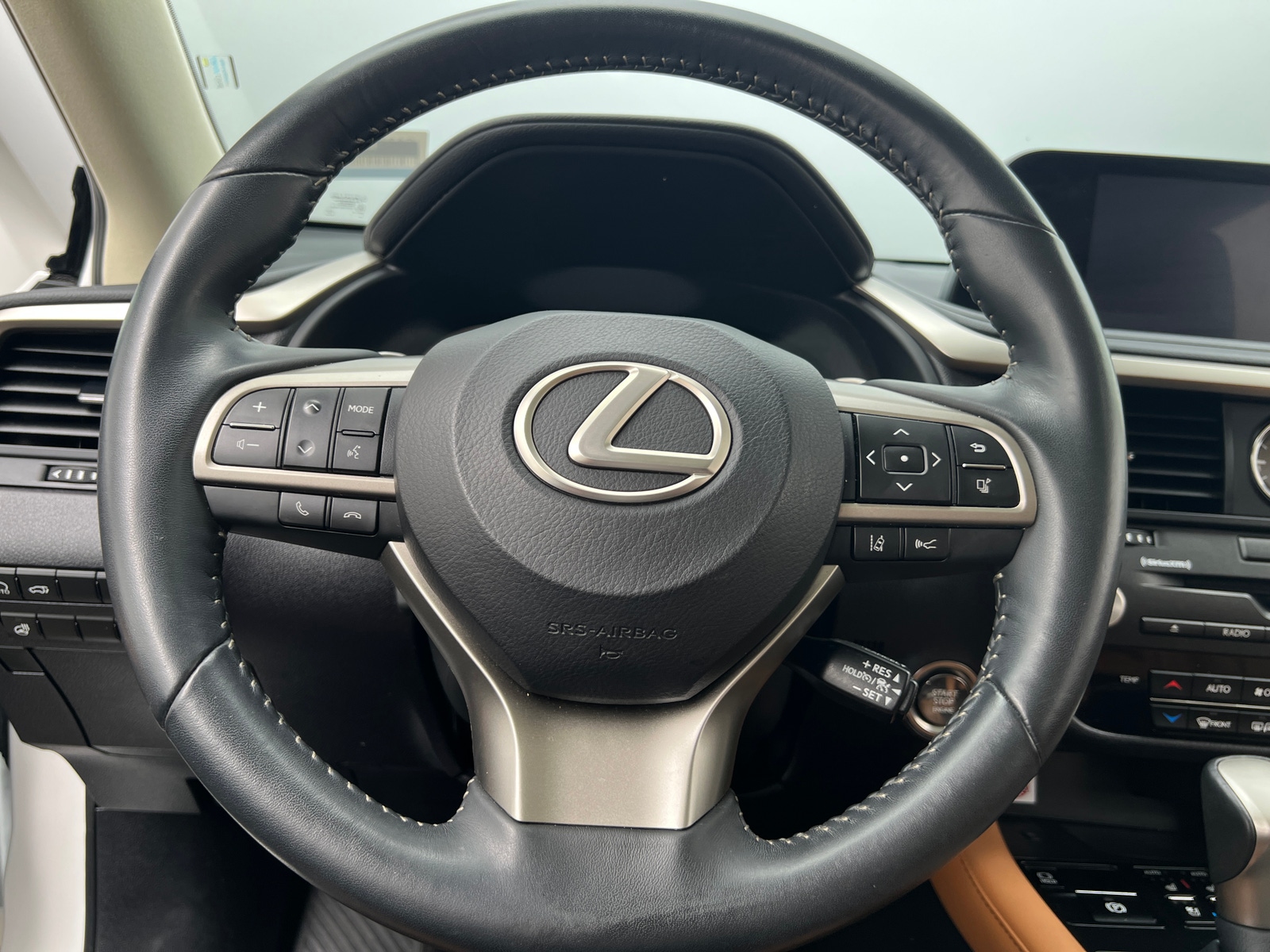 Thumbnail: 2022 Lexus RX - 4