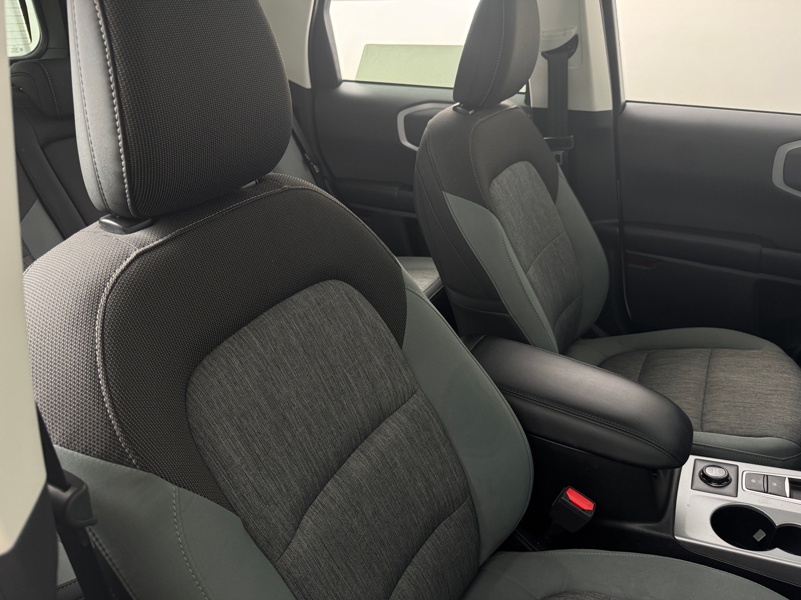 Thumbnail: 2022 Ford Bronco Sport - 2