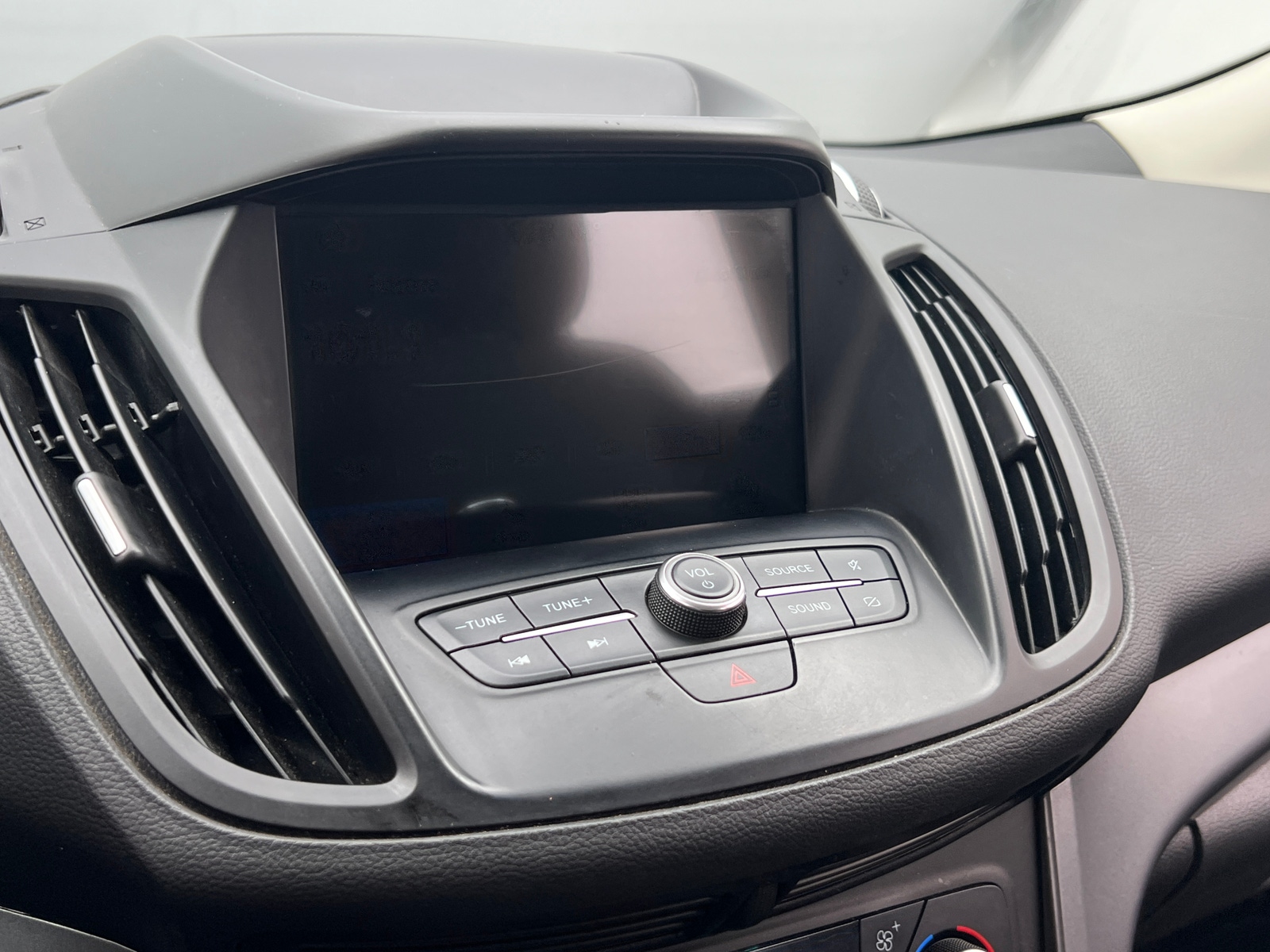 Thumbnail: 2019 Ford Escape - 4