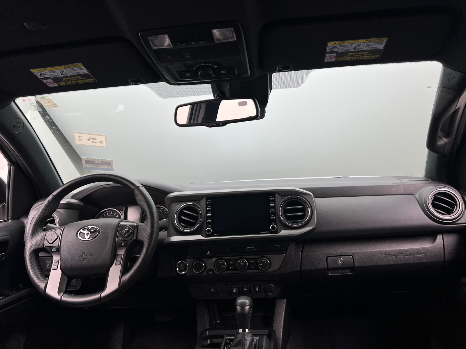 Thumbnail: 2022 Toyota Tacoma - 3