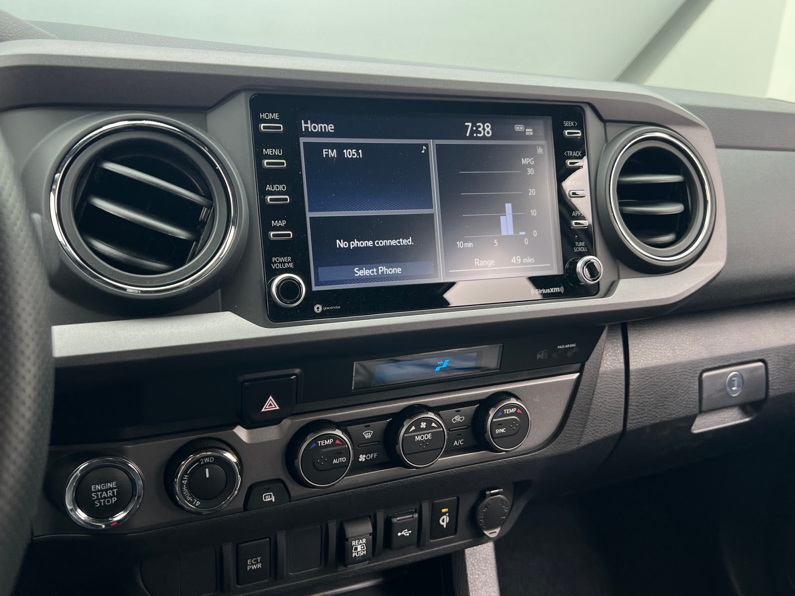 Thumbnail: 2022 Toyota Tacoma - 4