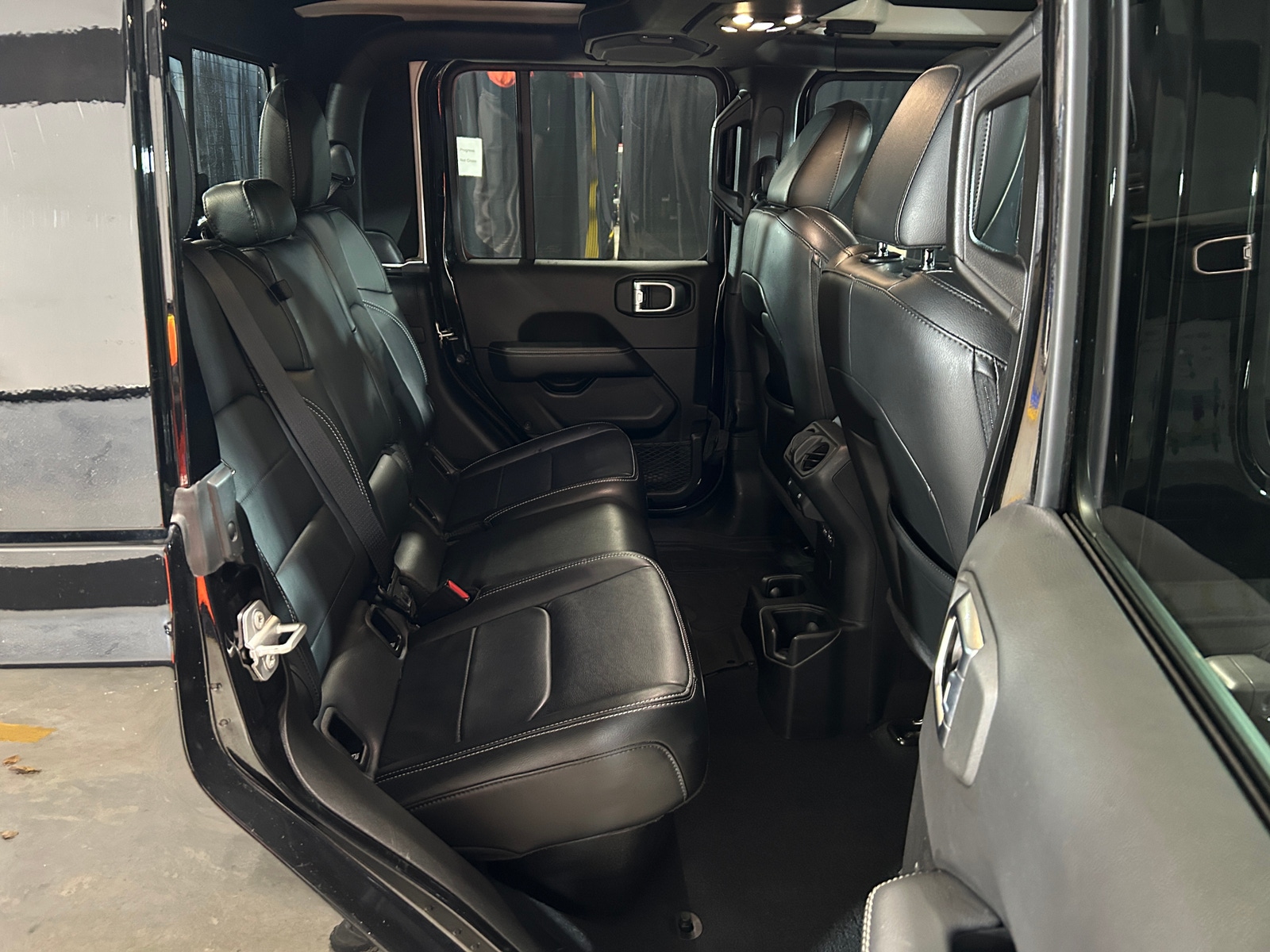 Thumbnail: 2022 Jeep Gladiator - 6