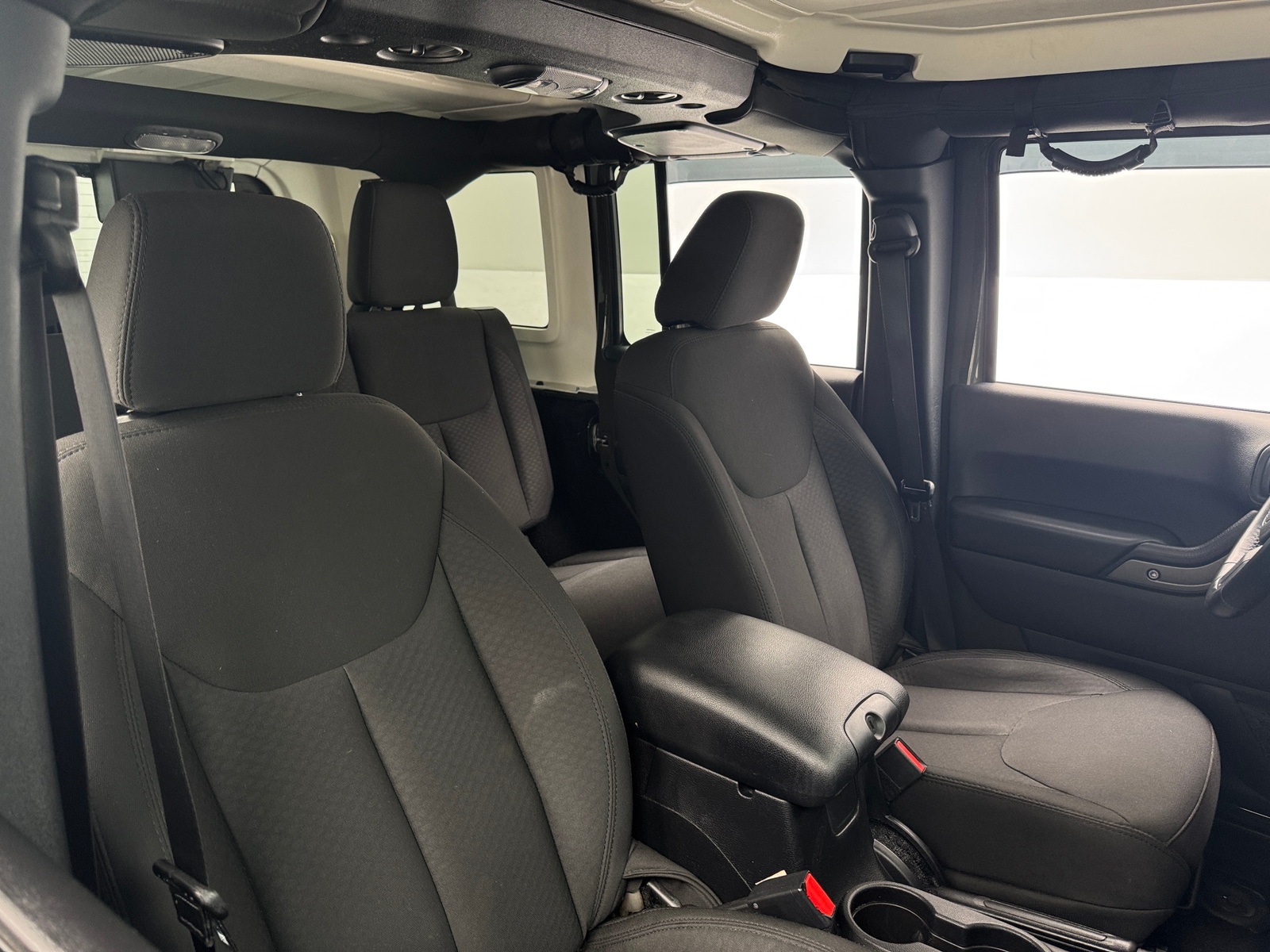 Thumbnail: 2016 Jeep Wrangler - 2