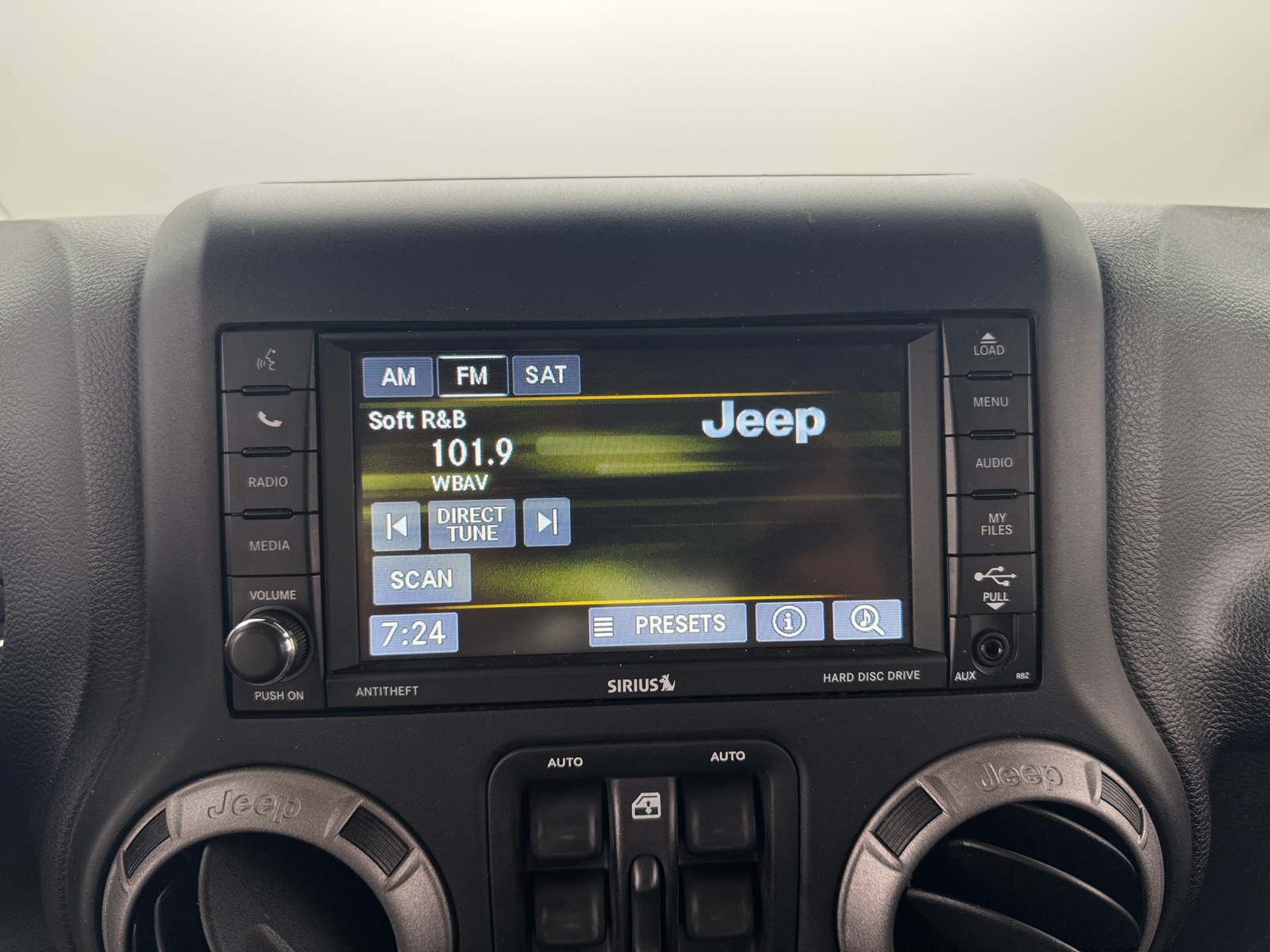 Thumbnail: 2016 Jeep Wrangler - 4