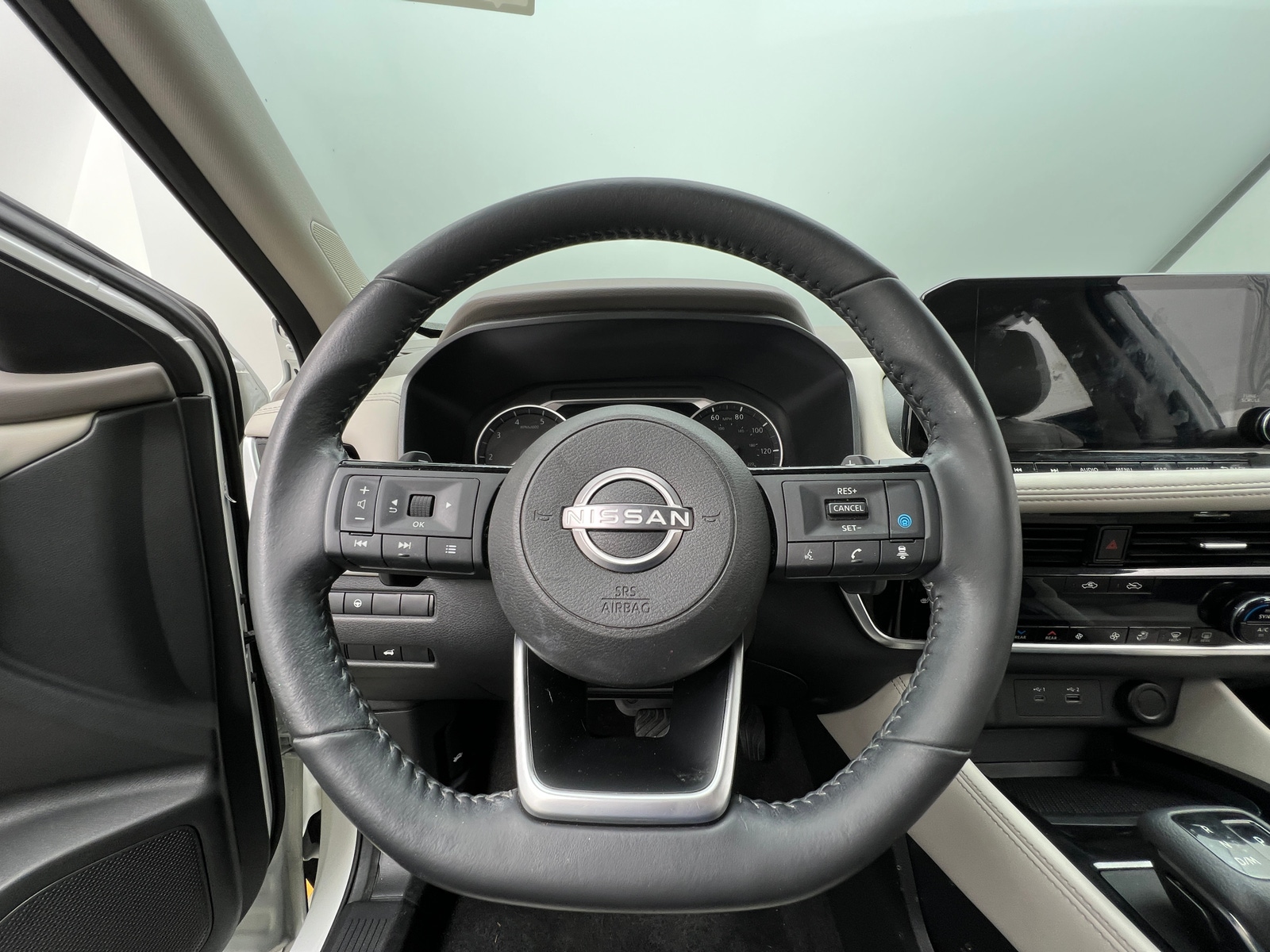 Thumbnail: 2022 Nissan Rogue - 4