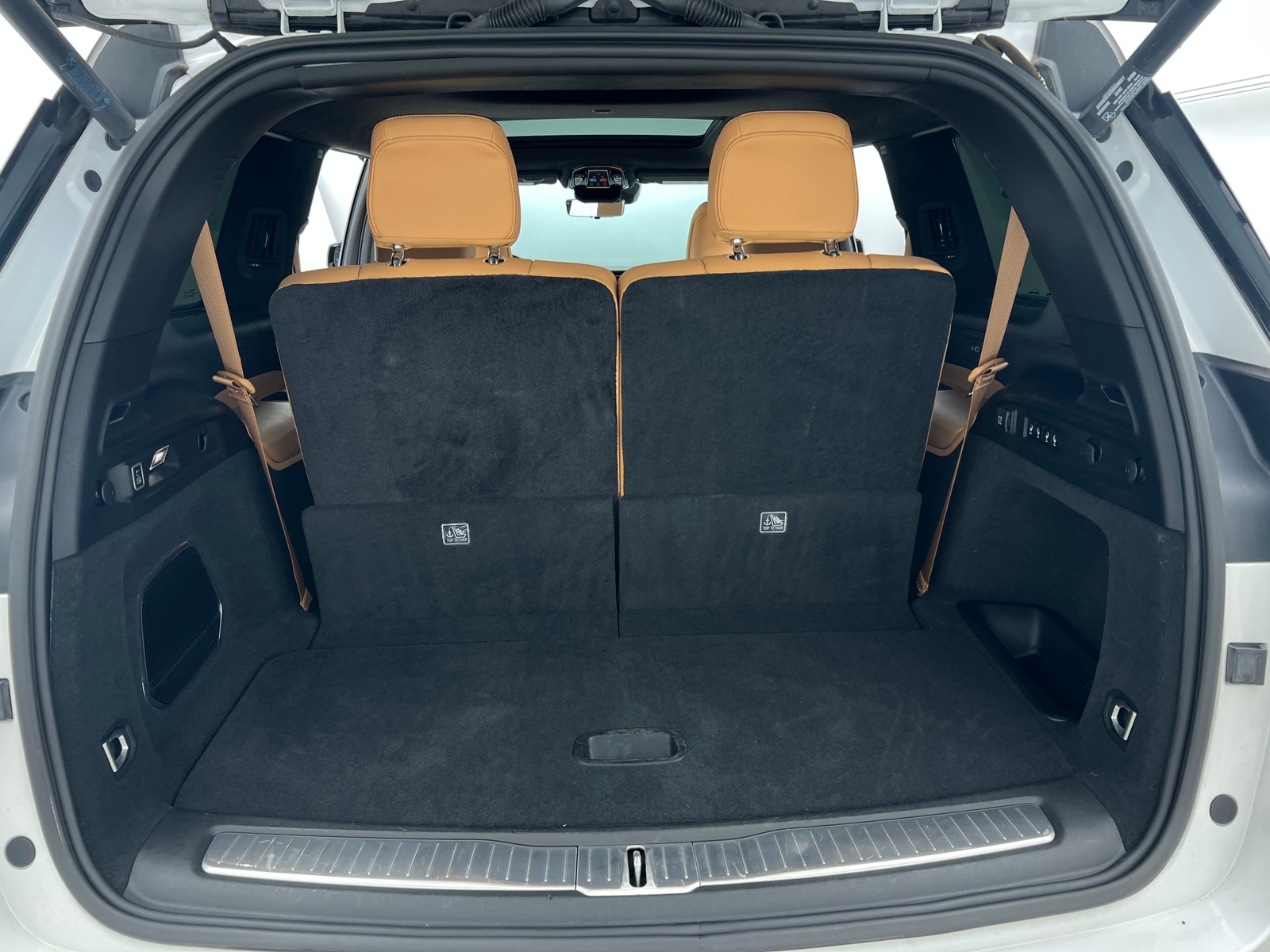 Thumbnail: 2023 Jeep Grand Cherokee L - 6