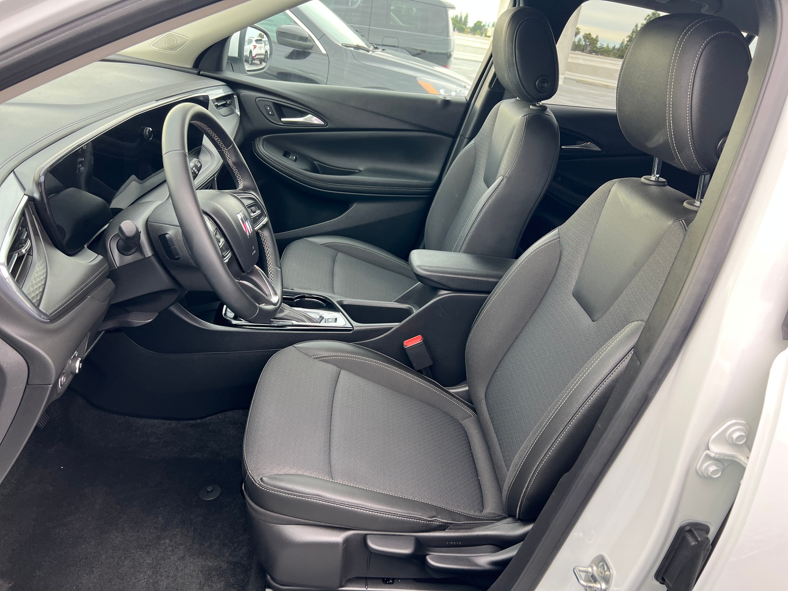 Thumbnail: 2025 Buick Encore GX - 2