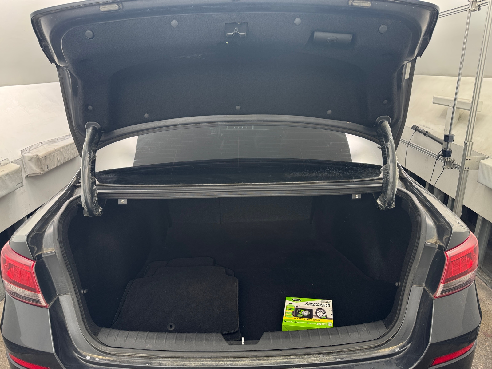 Thumbnail: 2019 Kia Optima - 6