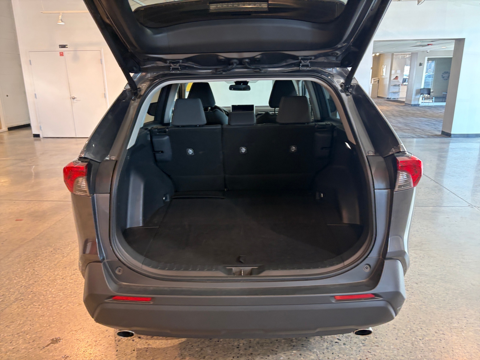 Thumbnail: 2025 Toyota RAV4 - 6