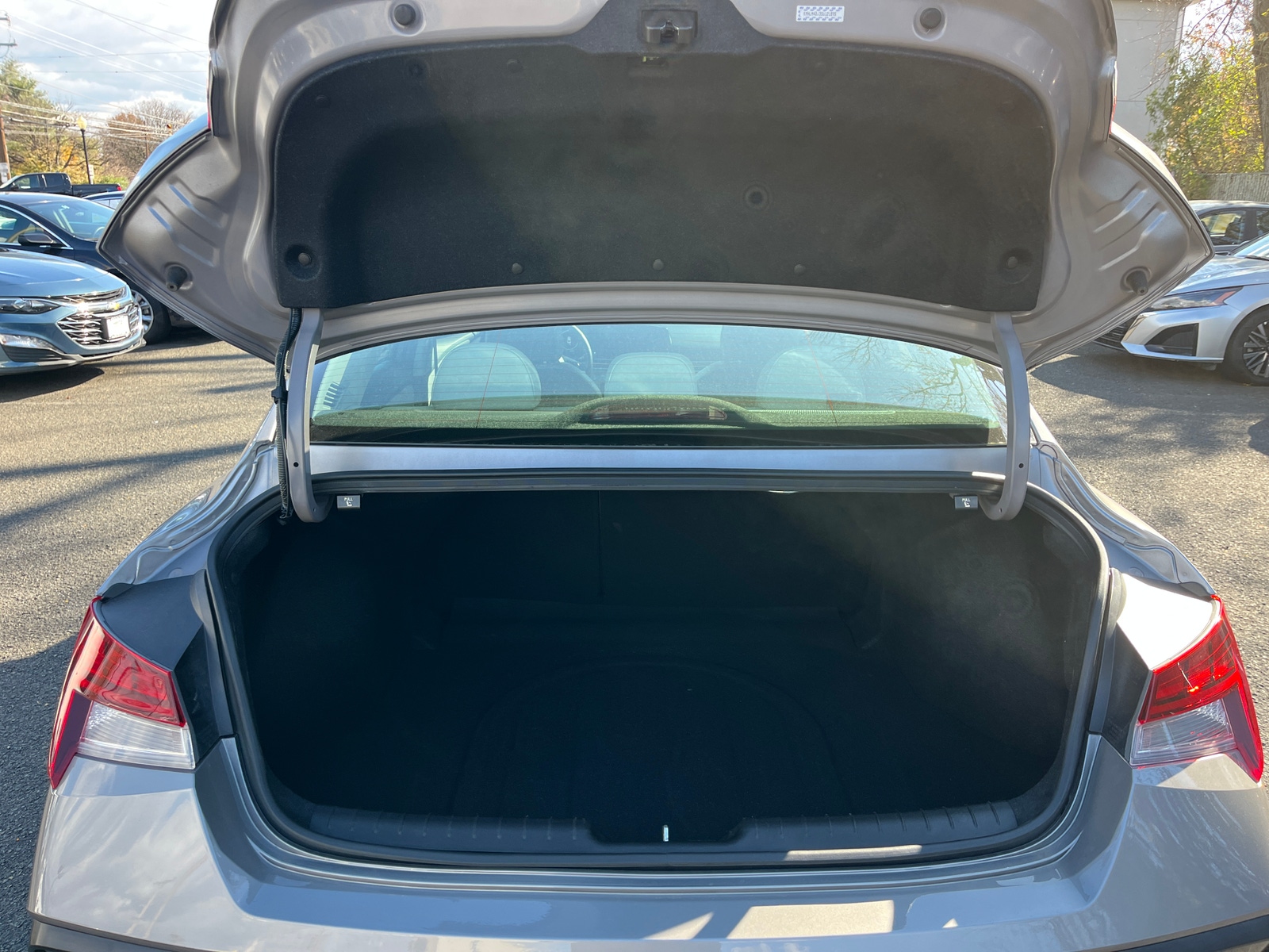 Thumbnail: 2025 Hyundai Elantra - 6