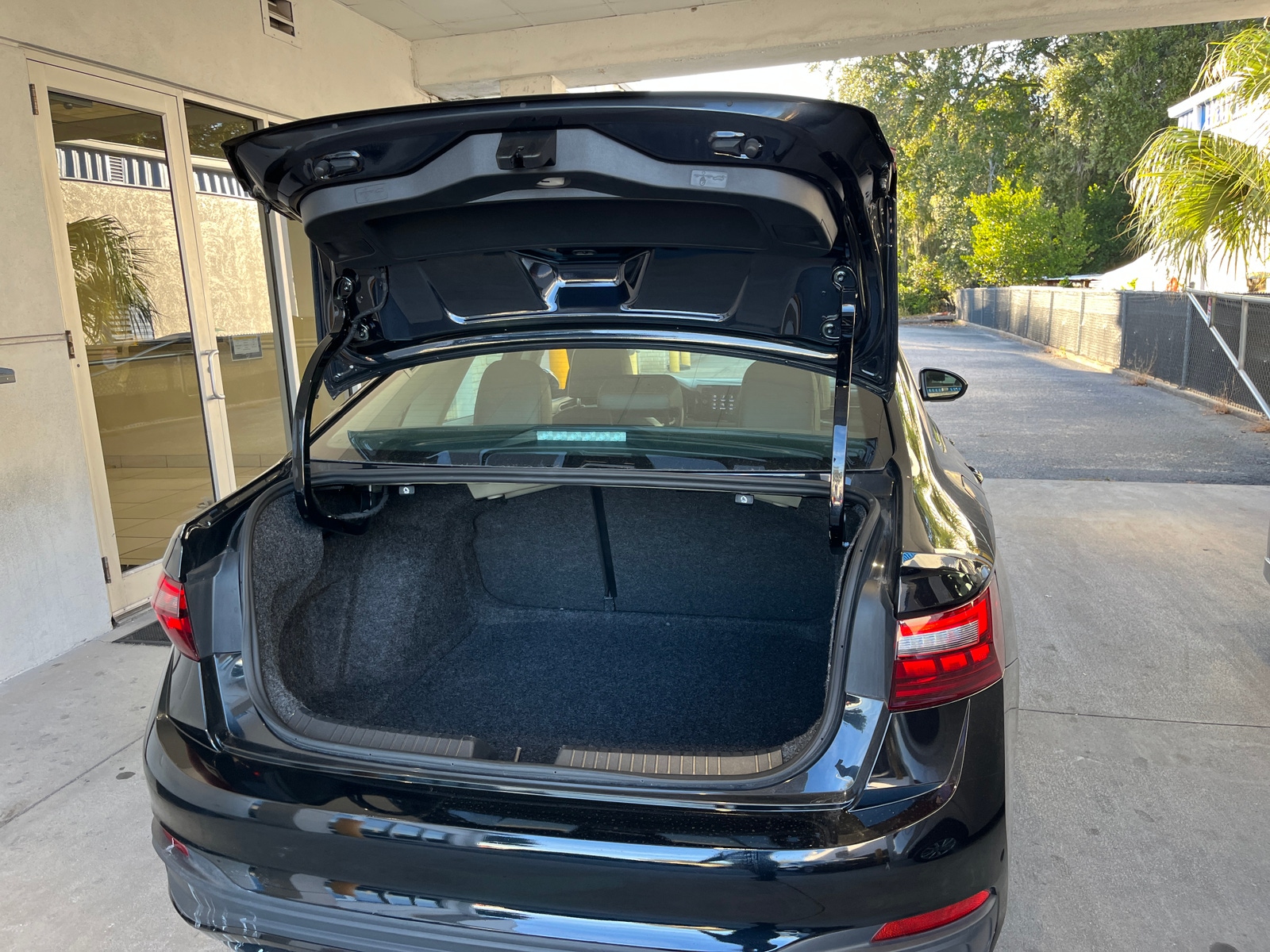 Thumbnail: 2025 Volkswagen Jetta - 5