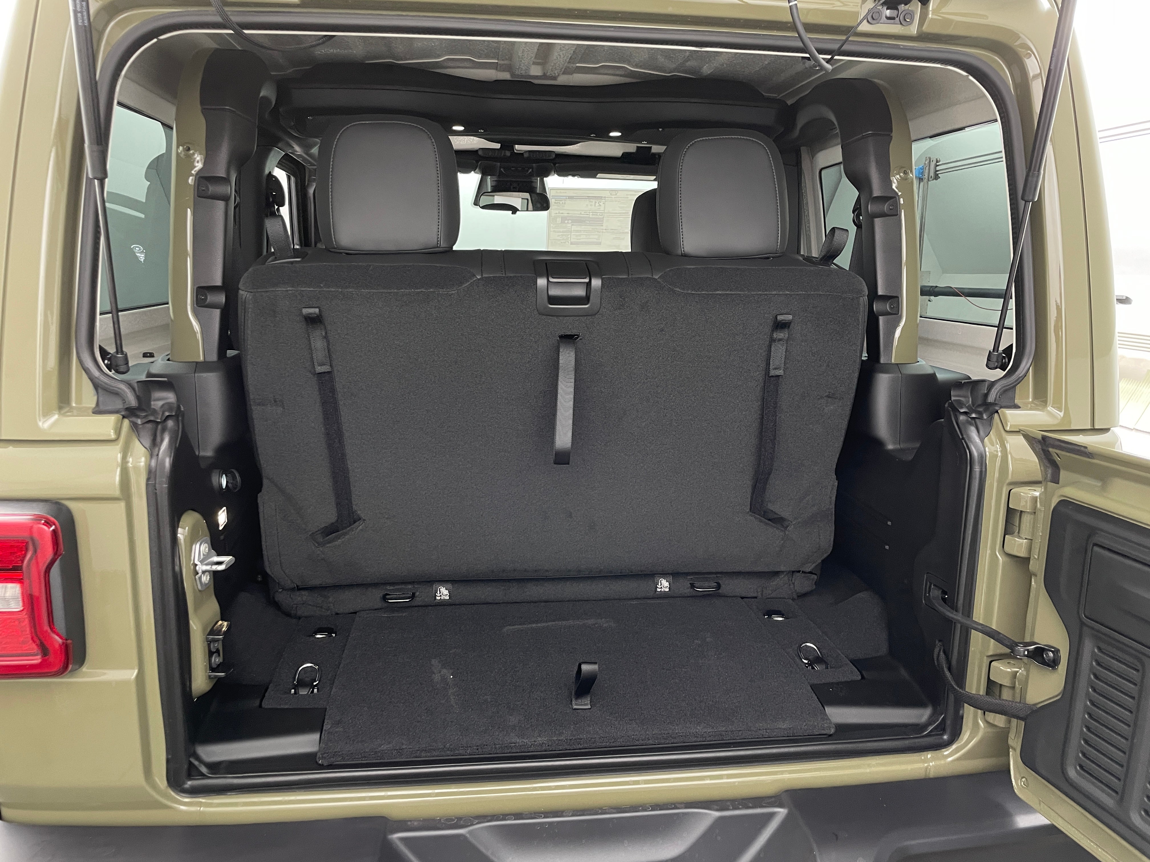 2026 Jeep Wrangler 2-Door Rubicon - Photo 8