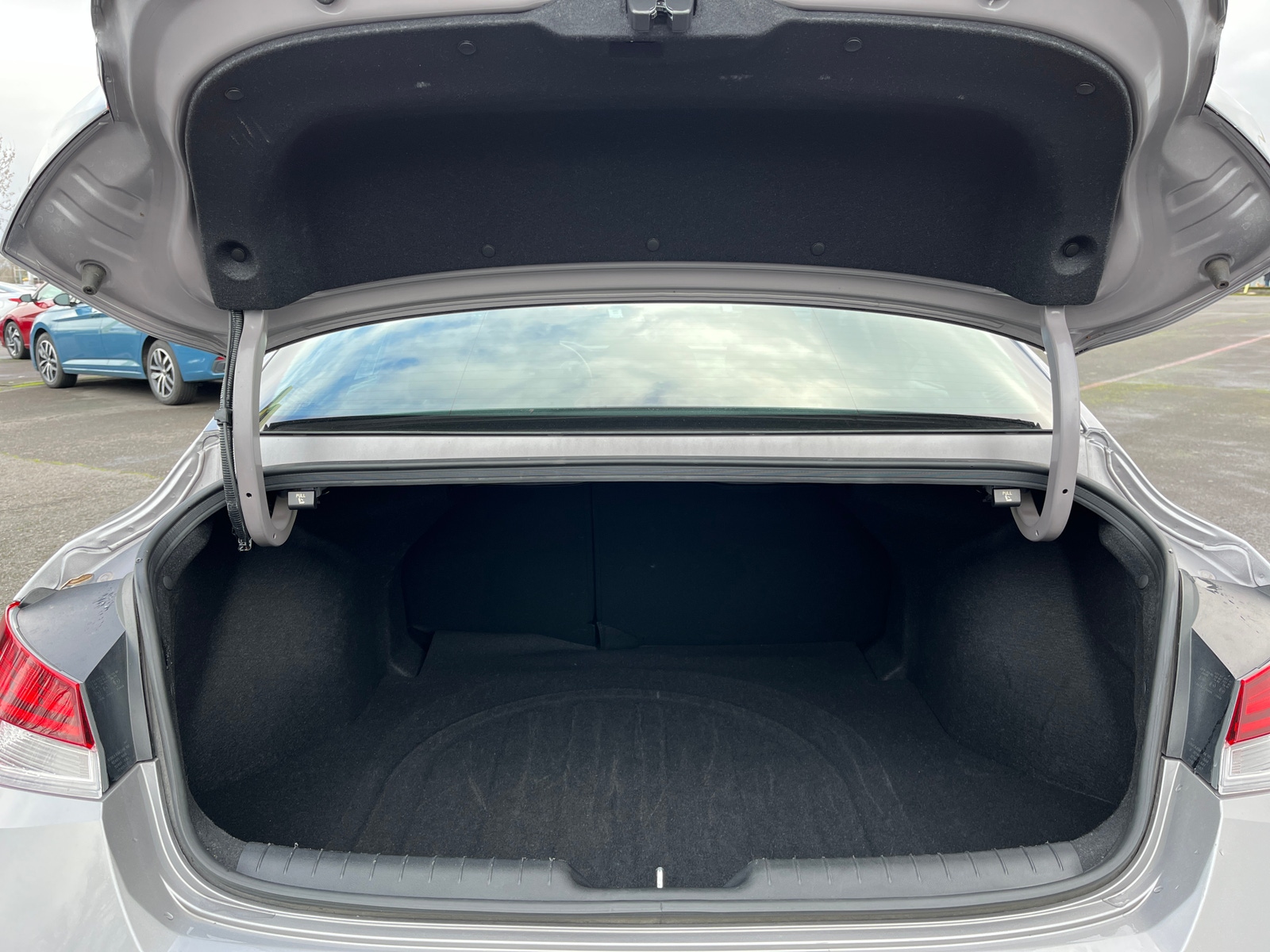 Thumbnail: 2025 Hyundai Elantra - 6