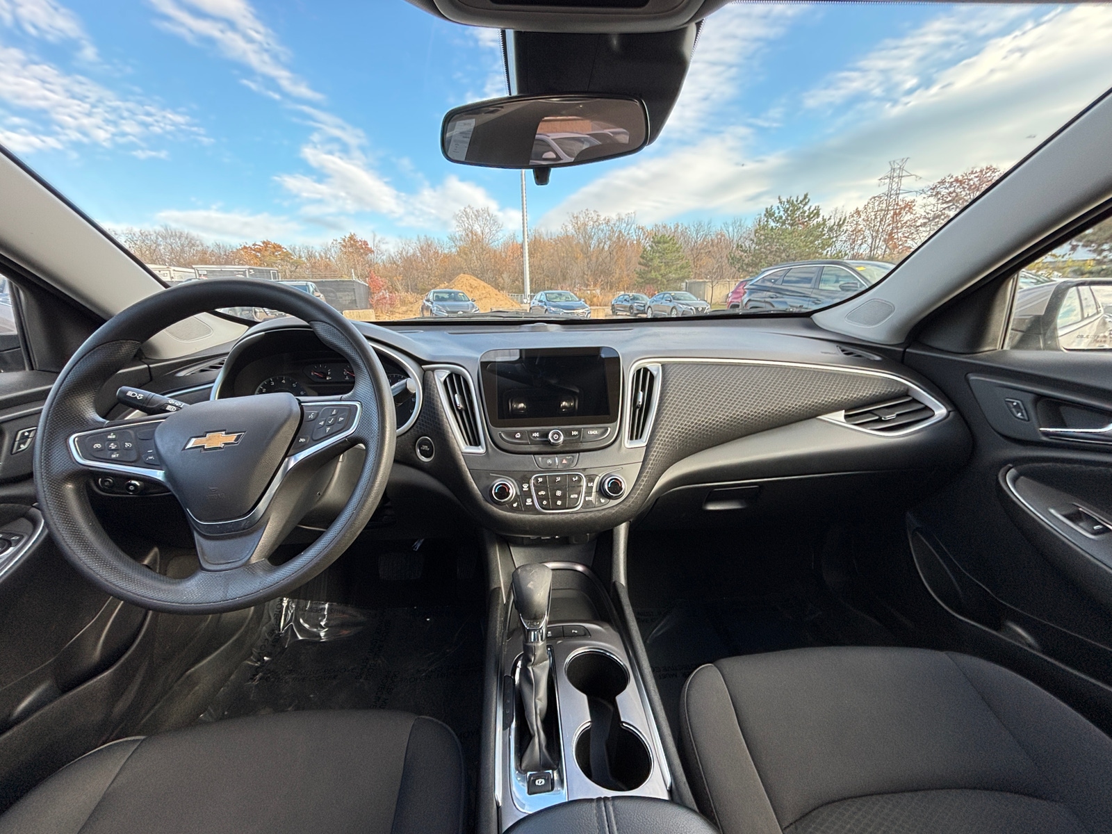 Thumbnail: 2024 Chevrolet Malibu - 3